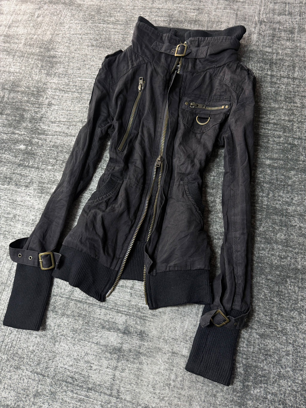 680826BAD2WEAR