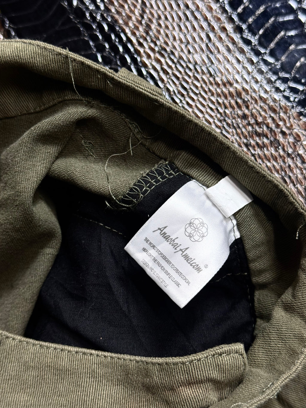 570626BAD2WEAR