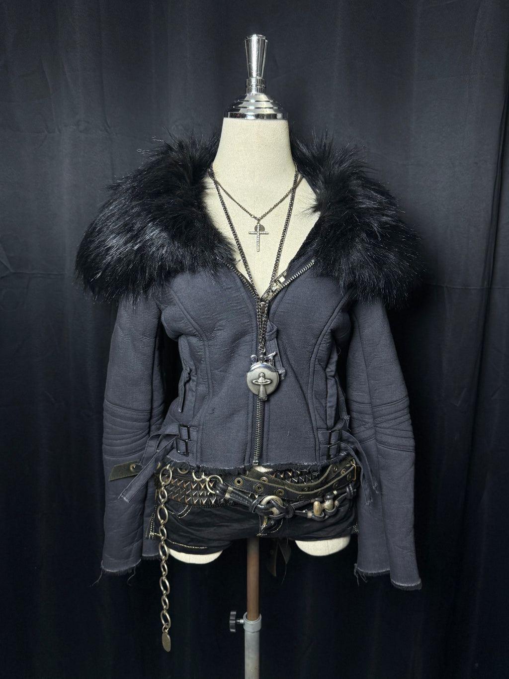 B2V-MONEY SHOP JACKET༒  
* Rare *