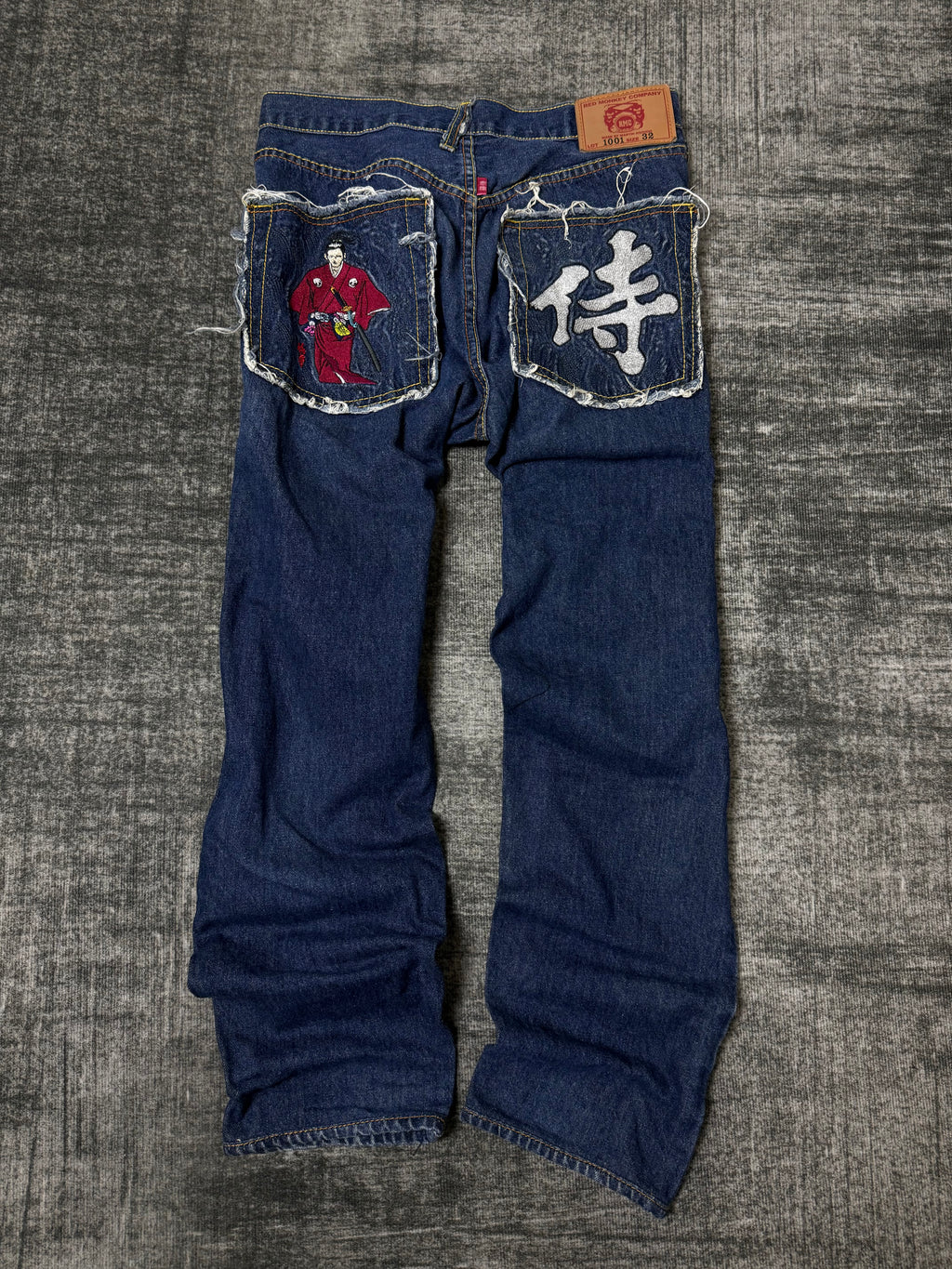 820926BAD2WEAR