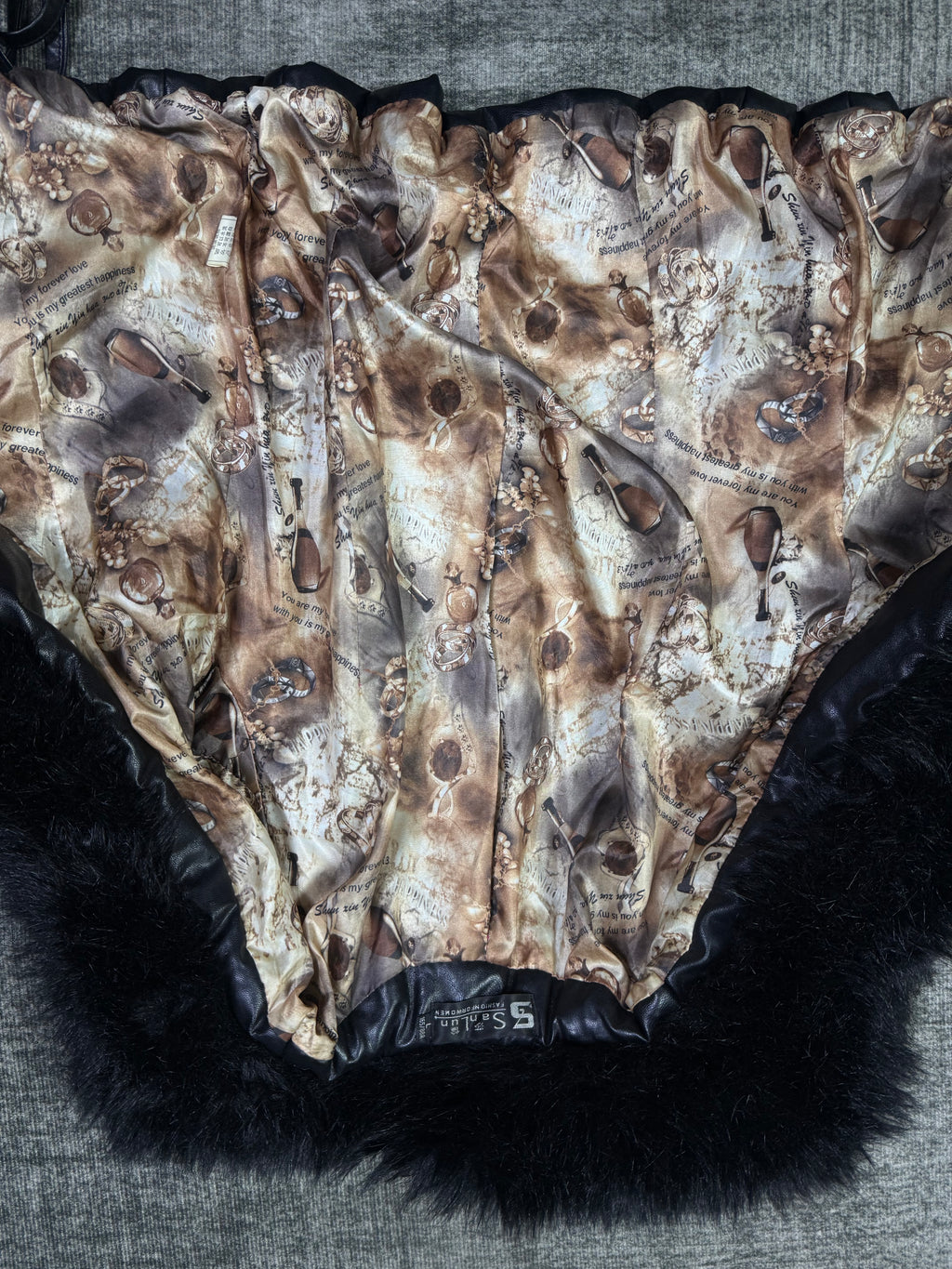 021026BAD2WEAR
