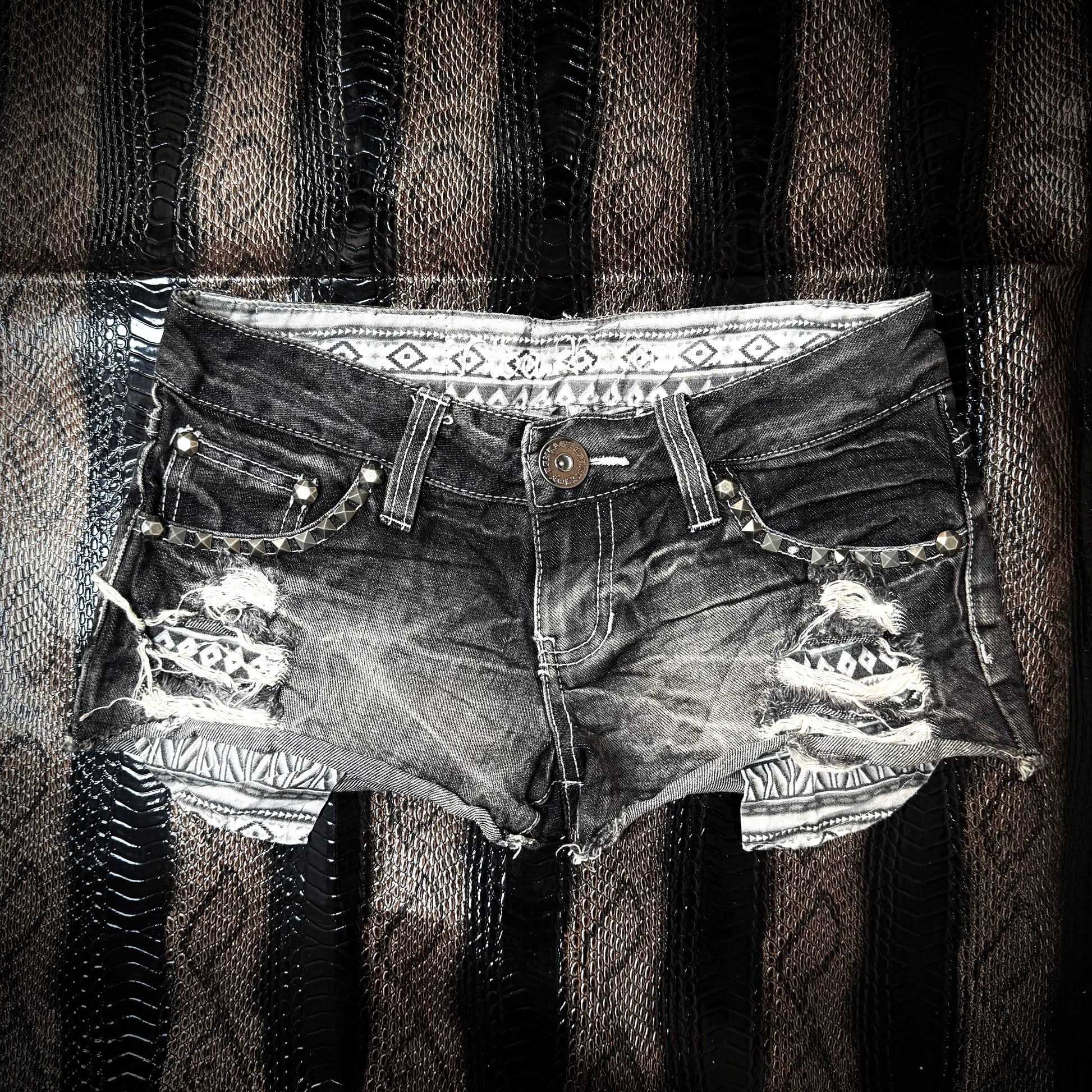 B2V SUMMER SHORTS 07 ༒
