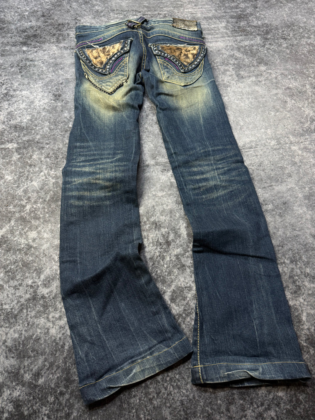 040826BAD2WEAR