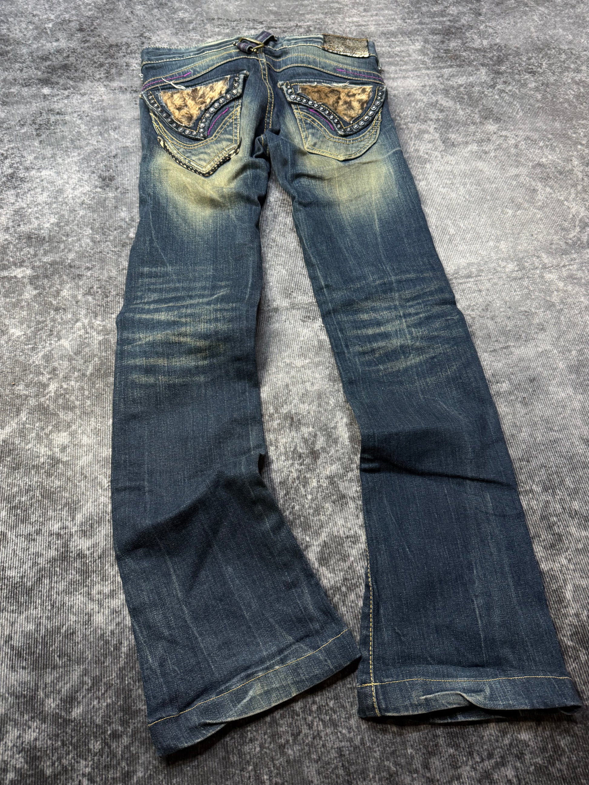 040826BAD2WEAR