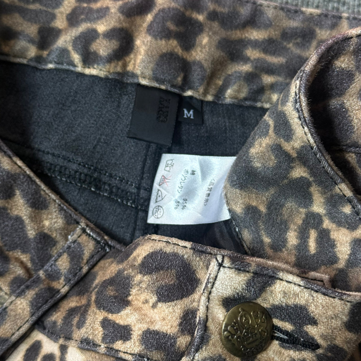 490926BAD2WEAR