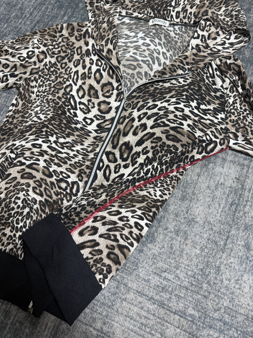 B2V-GROWTH HOODIE༒