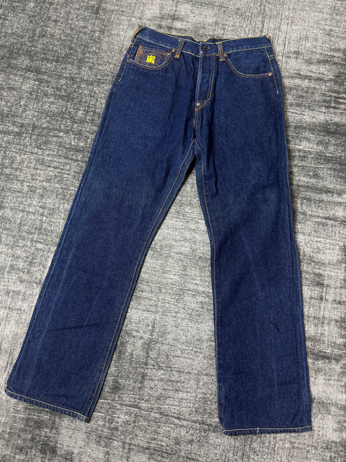 700926BAD2WEAR