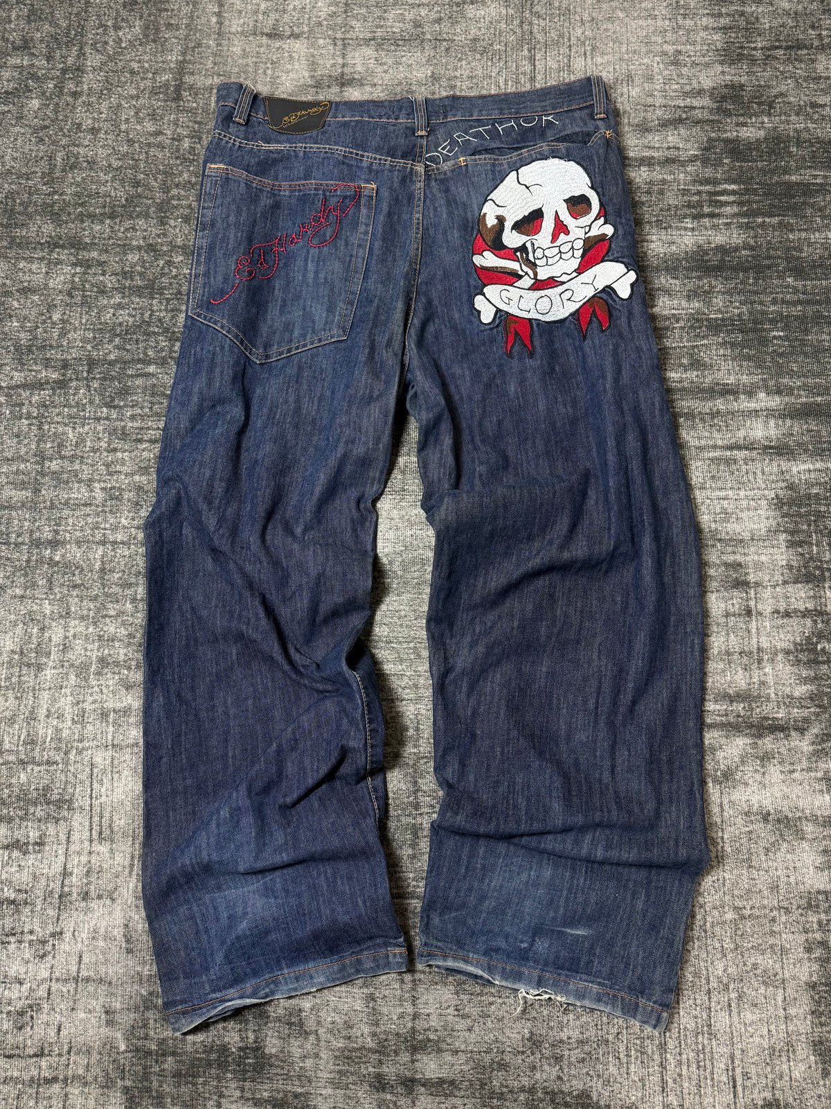 690926BAD2WEAR