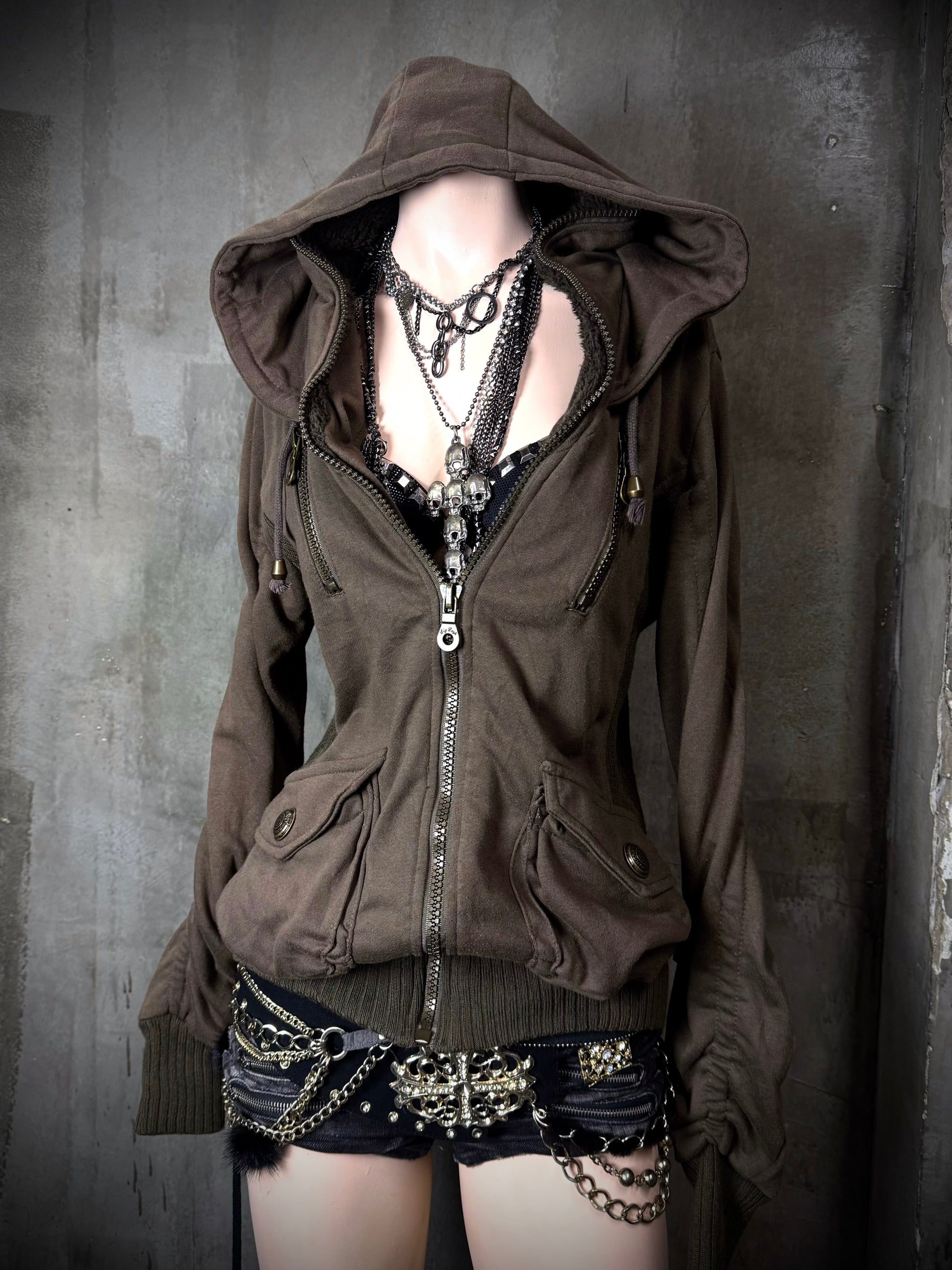 1000826BAD2WEAR