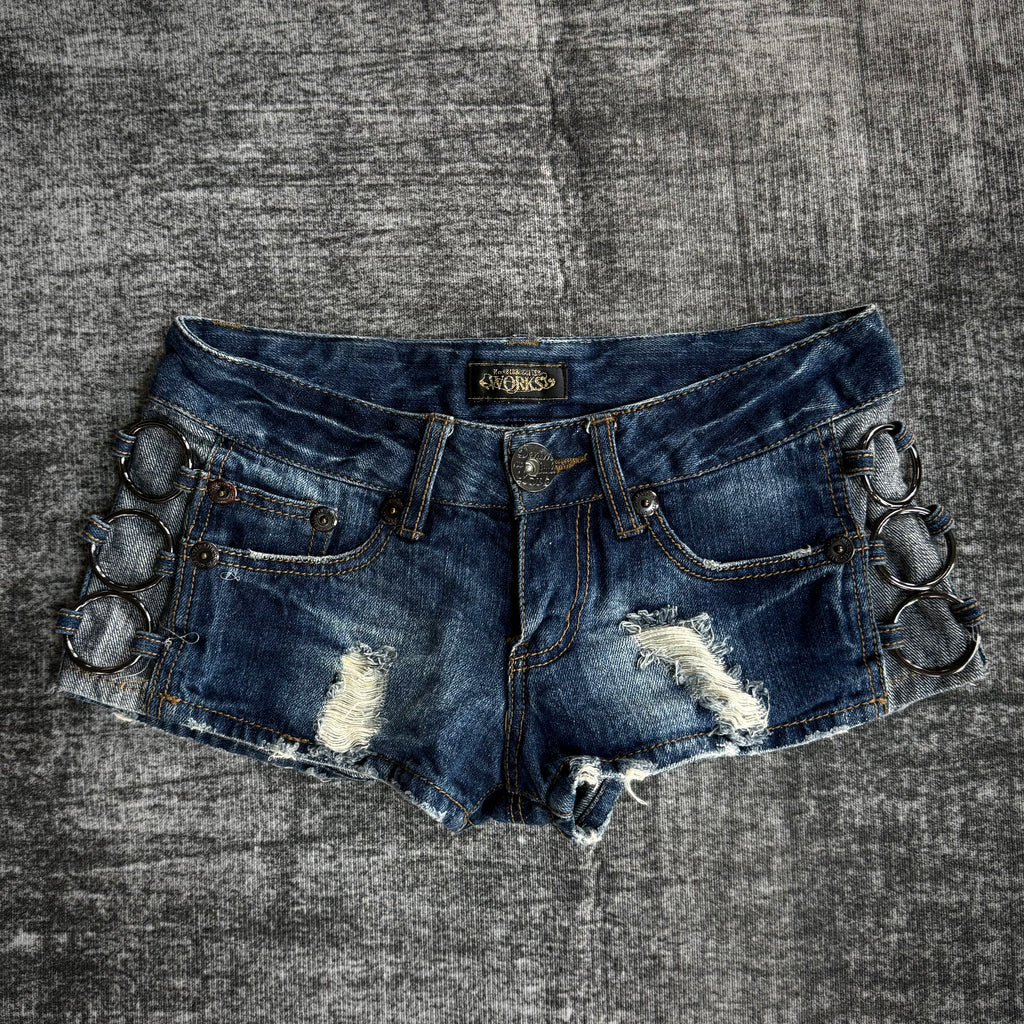 WORKS SHORT ༒
