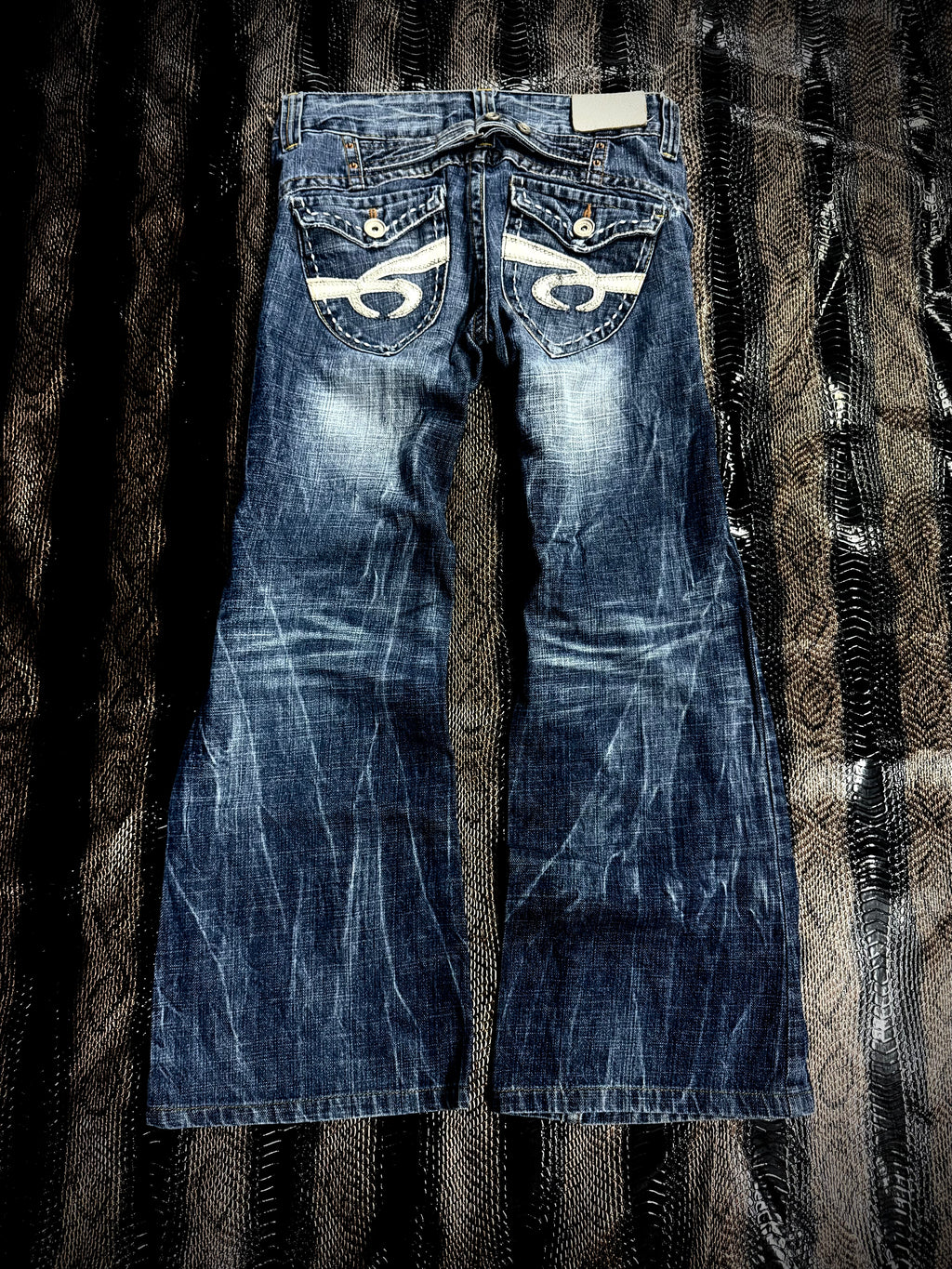 040626BAD2WEAR