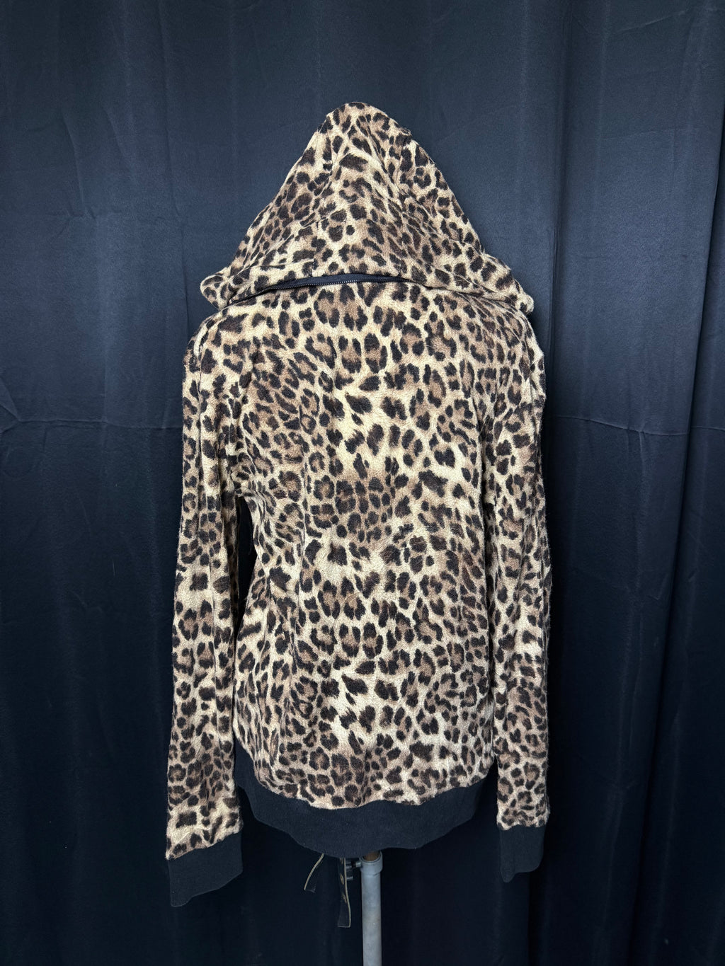 B2V-THE EXCLUSIVE HOODIE༒