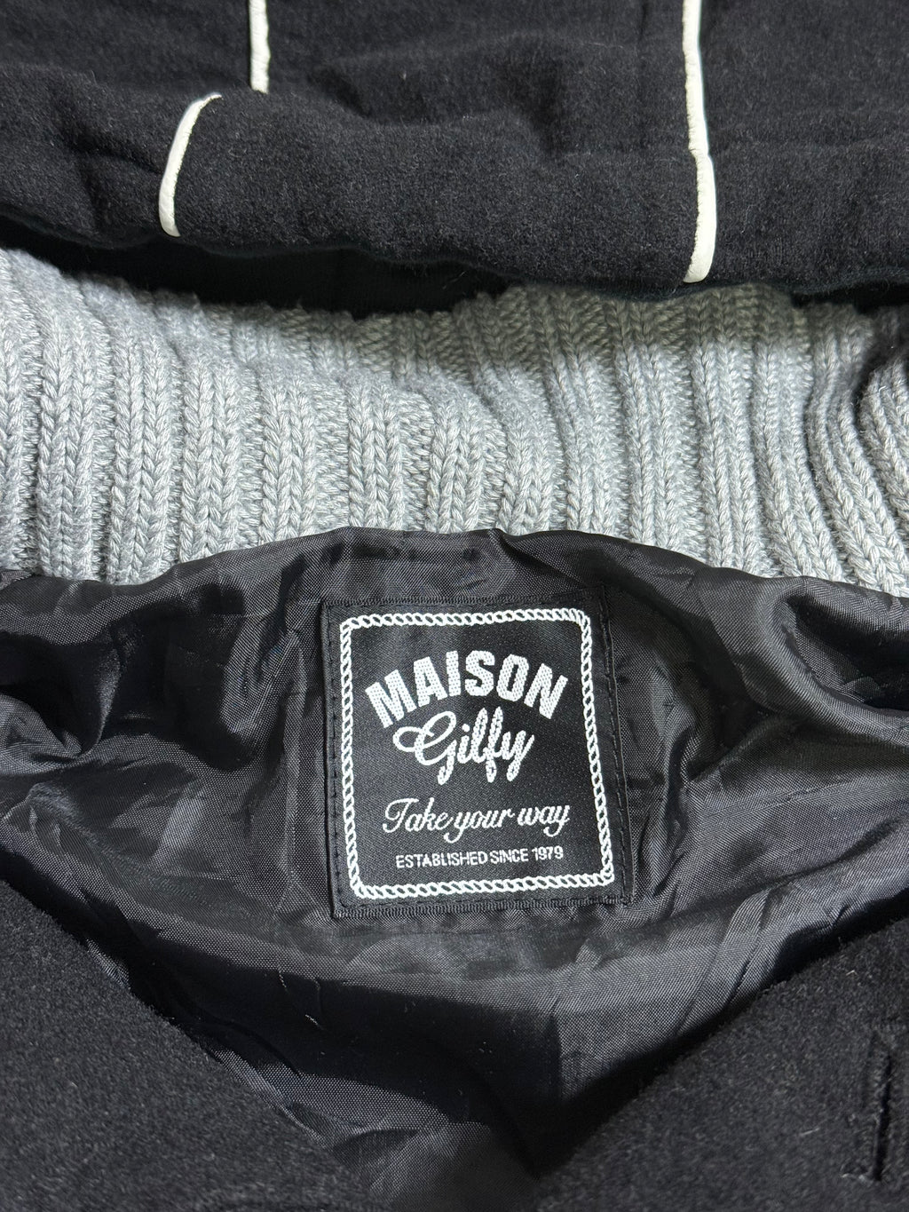 B2V- MAISON GLIFY JACKET༒