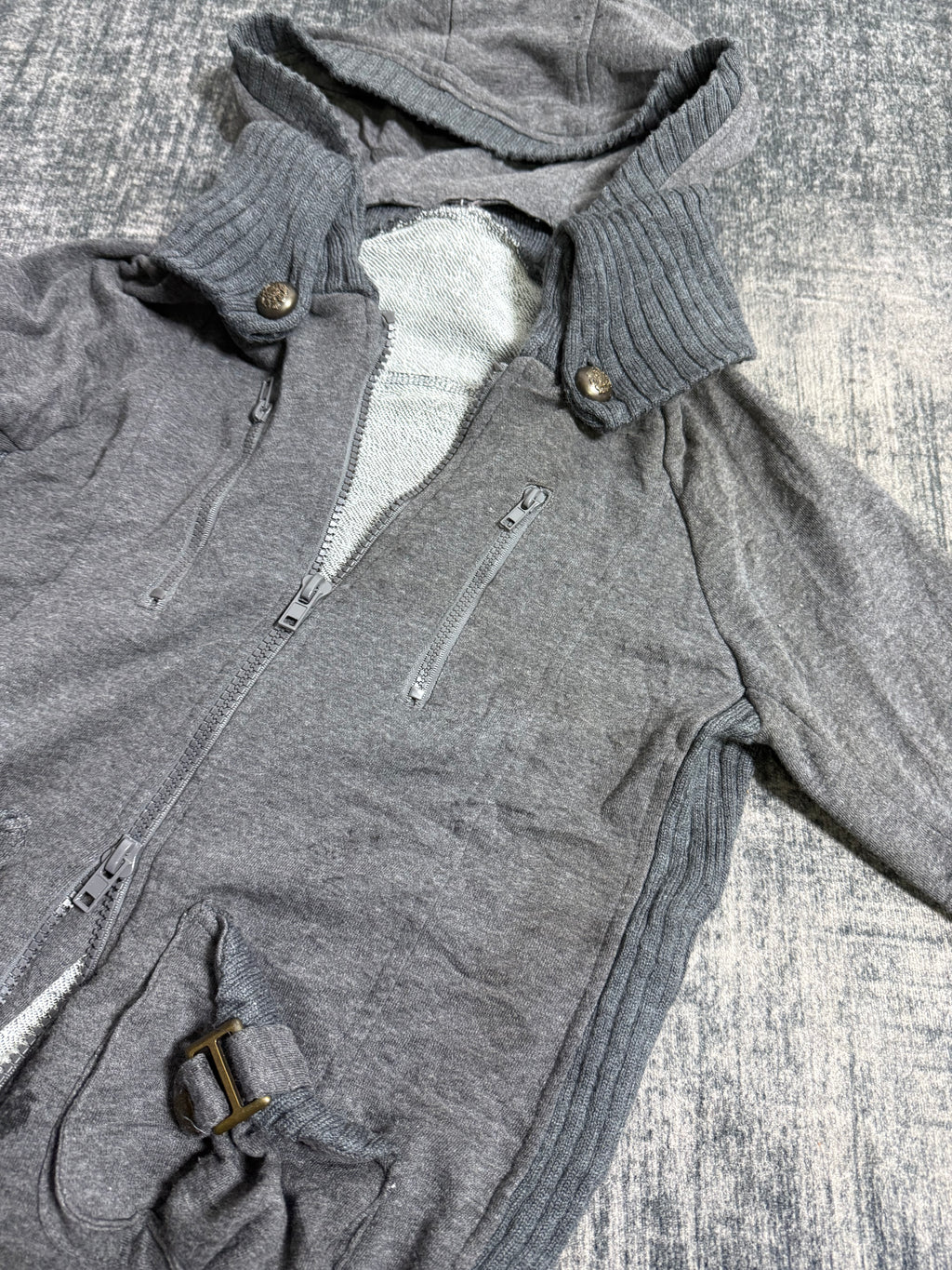 B2V-PRIVATE BEACH HOODIE༒