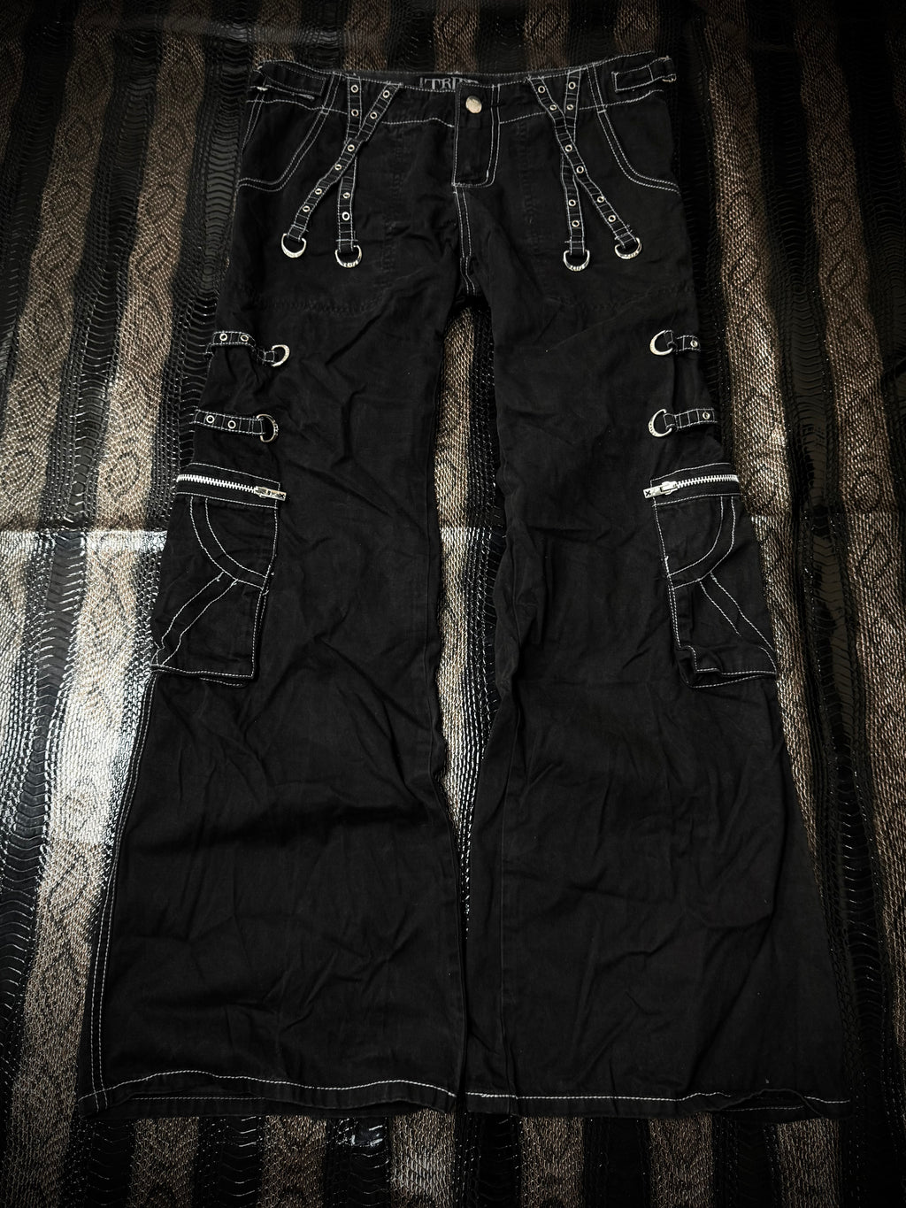 B2V TRIPP NYC PANTS 01 ༒