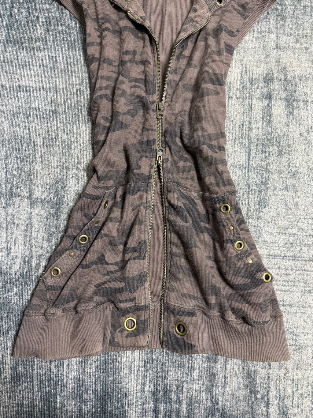 B2V- BULLET HOODIE༒