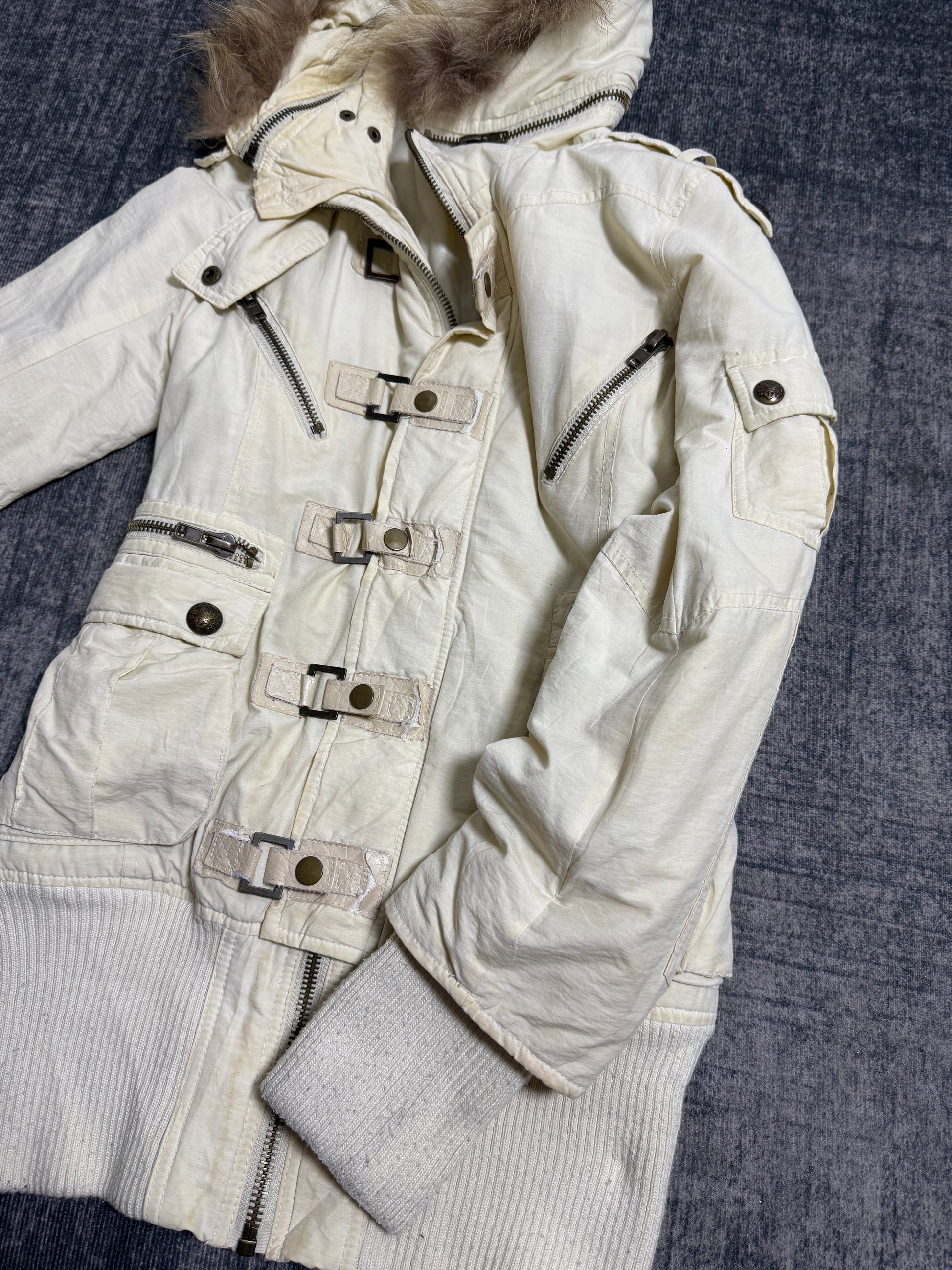 B2V- INGNI JACKET༒