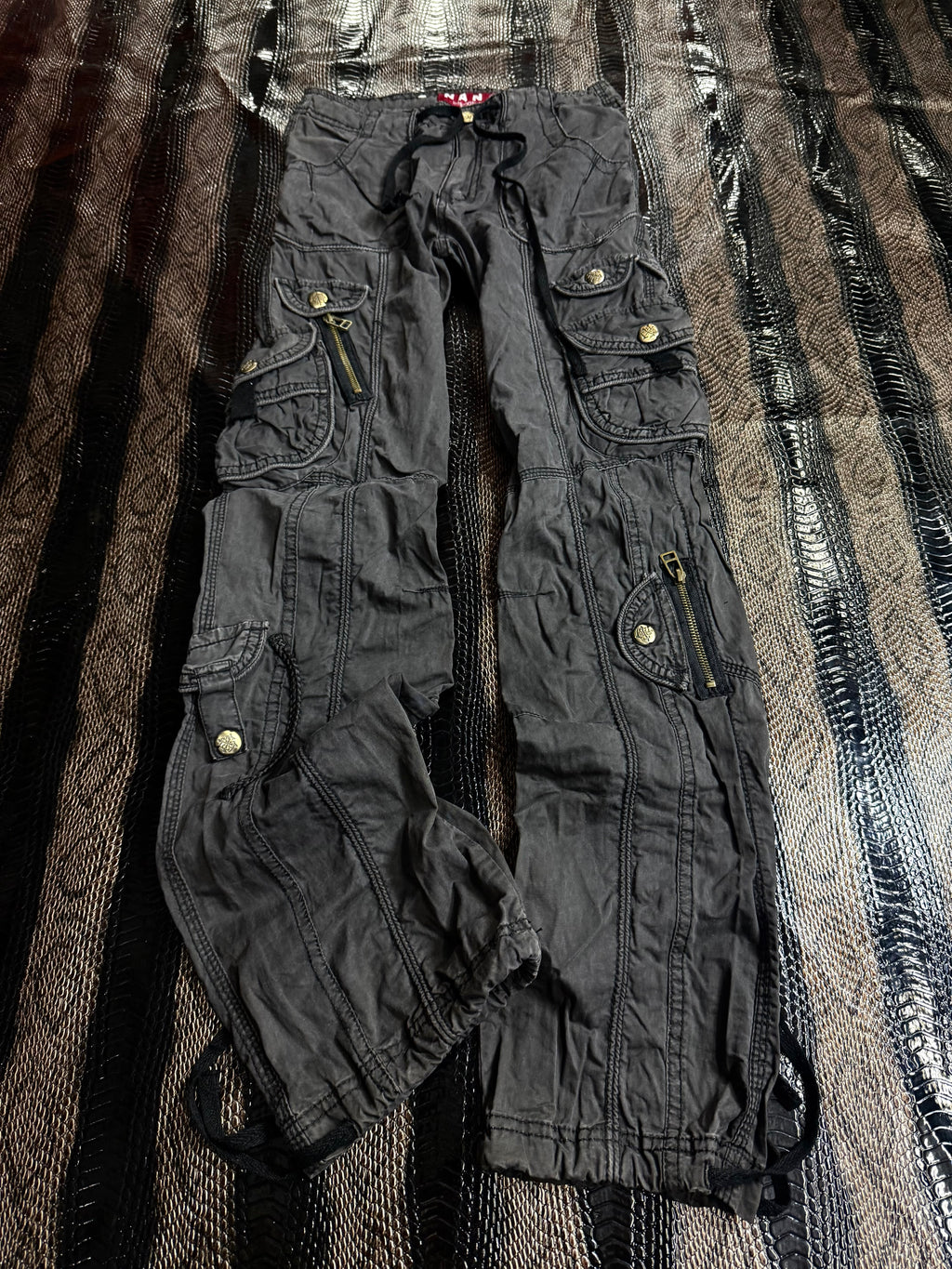 590626BAD2WEAR