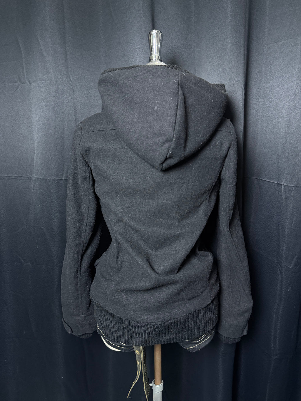 B2V-INGNI༒  * Rare *