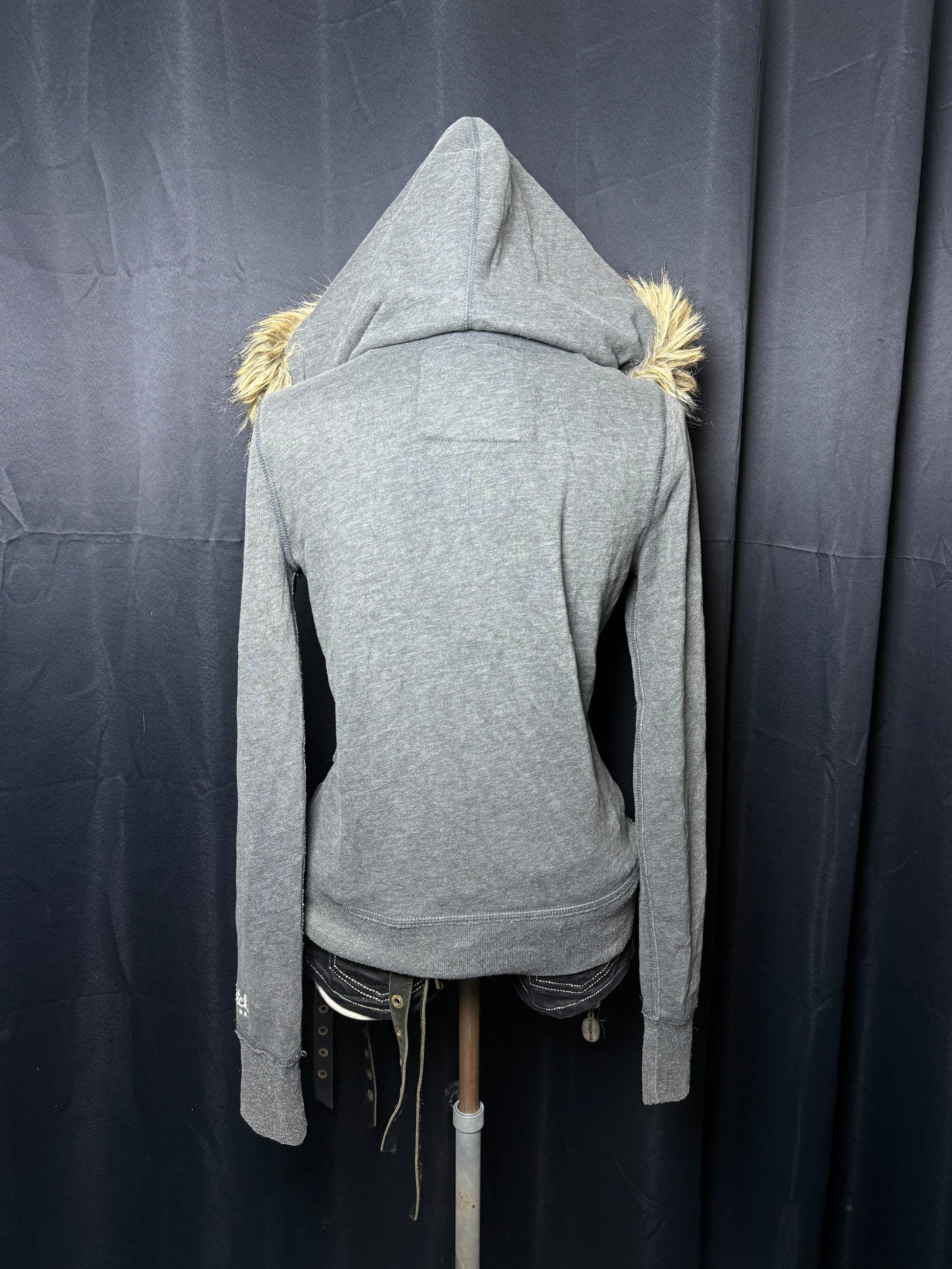 B2V- ABER HOODIE༒