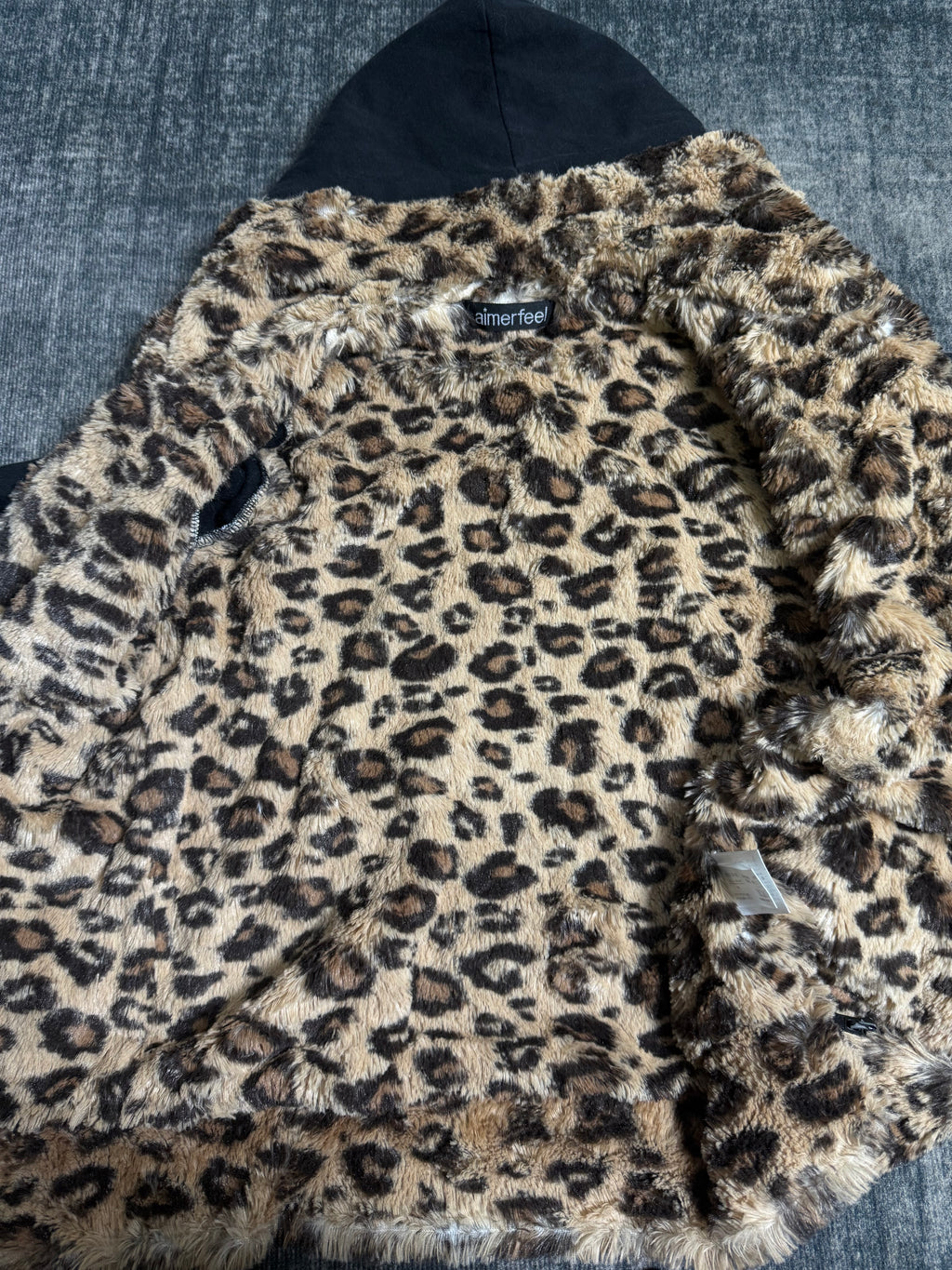 B2V-AIMERFEEL HOODIE༒