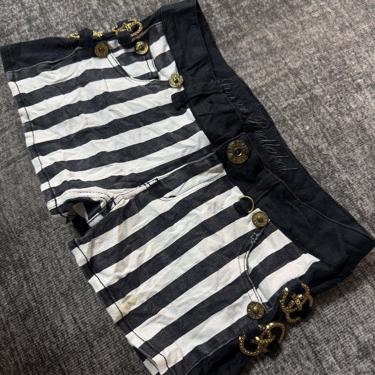 460926BAD2WEAR