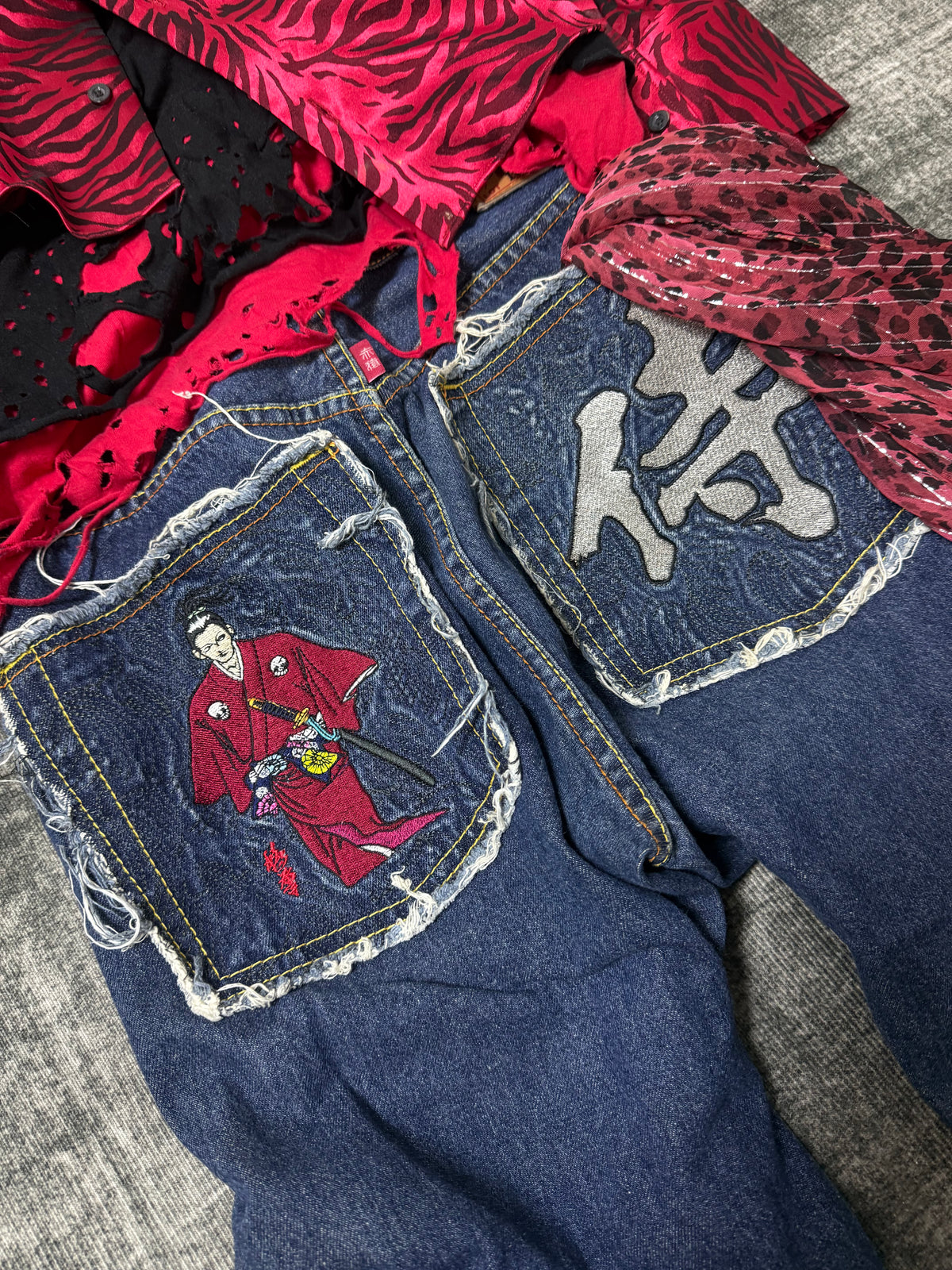 820926BAD2WEAR
