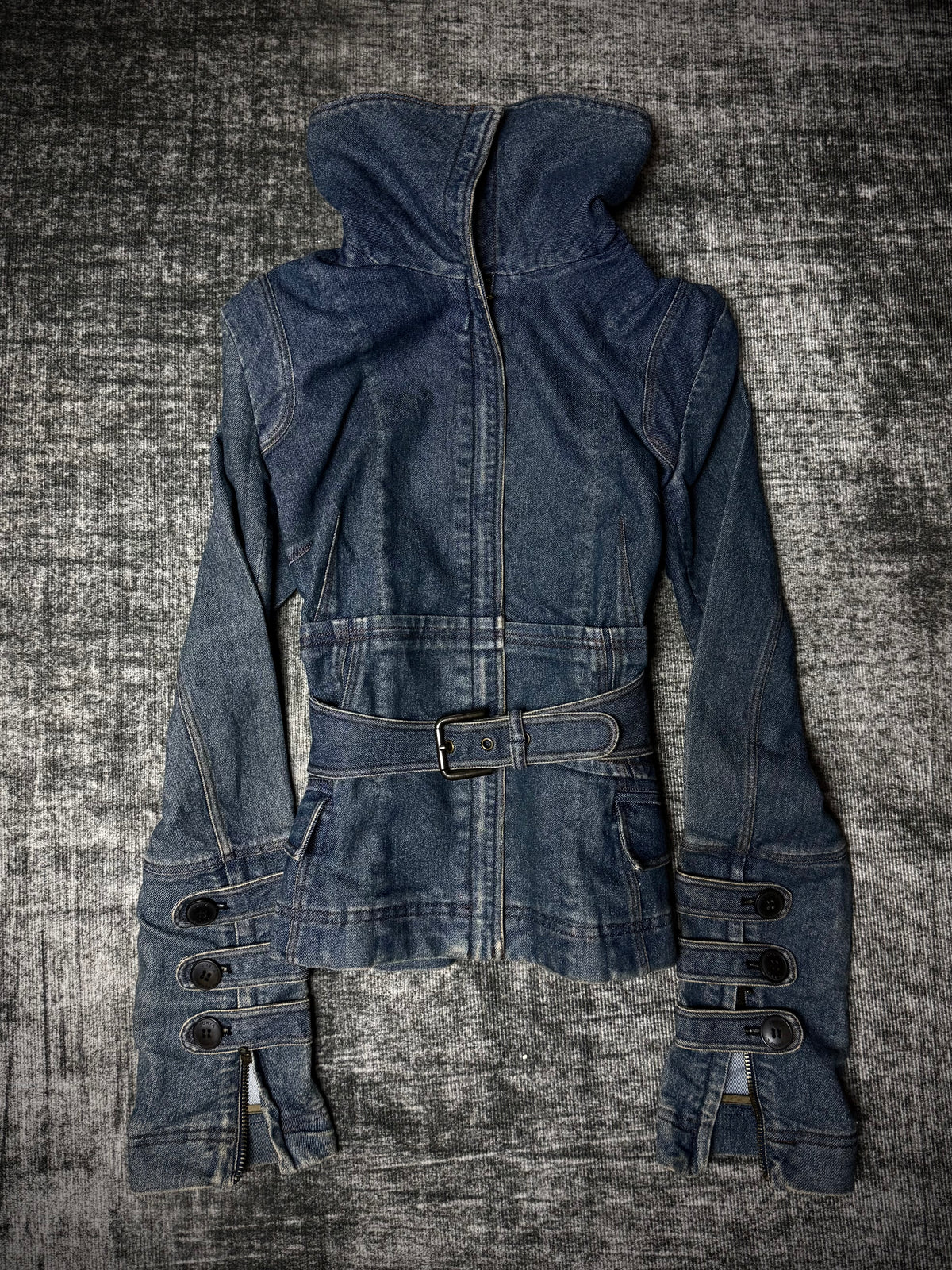 350926BAD2WEAR