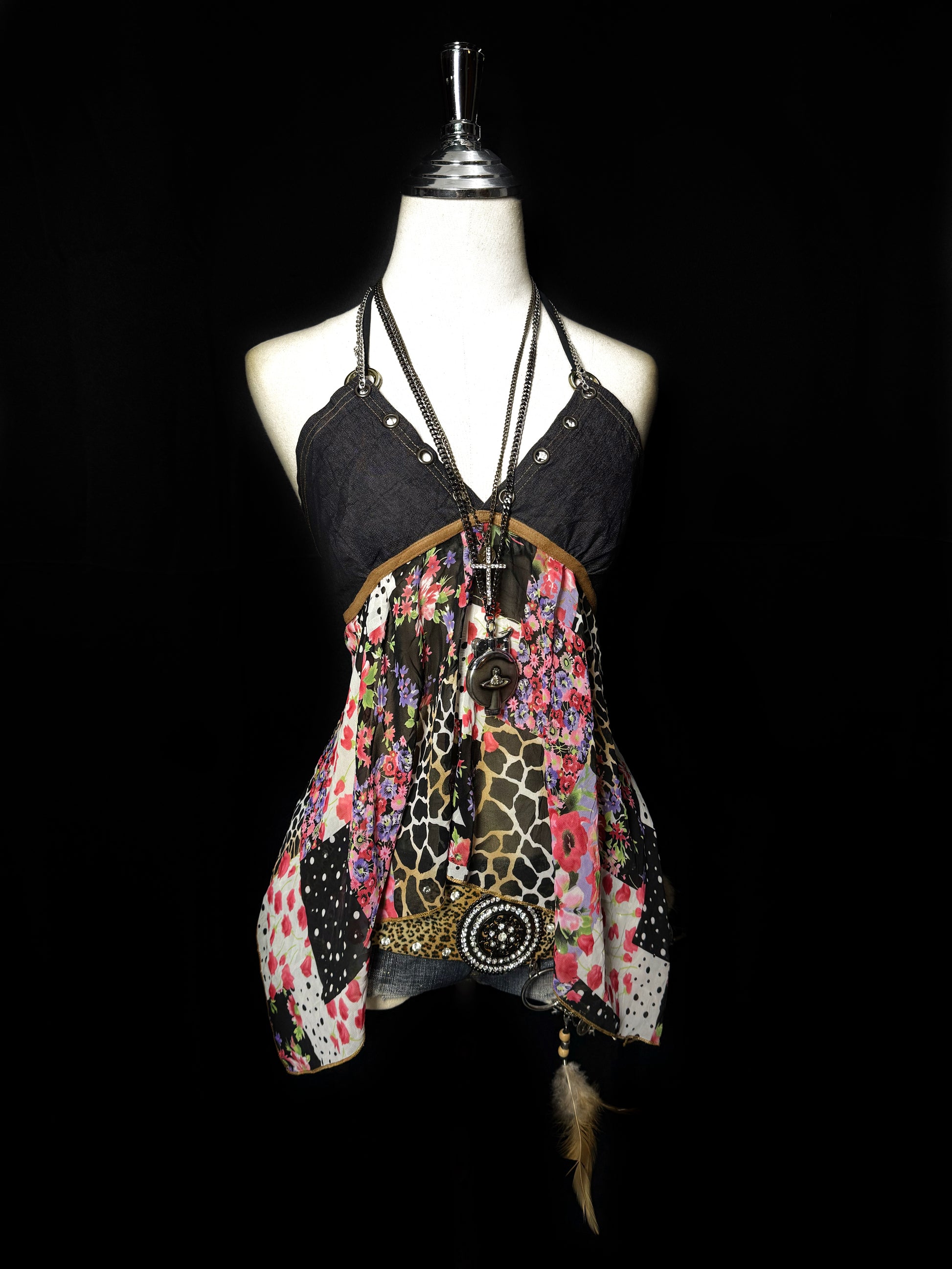 ༒D.i.a༒ & ༒ MORGAN ༒ 
 𝗦𝗜𝗭𝗘 (𝗜𝗡𝗖𝗛𝗘𝗦) :
Bust 32-40
ʟᴇɴɢᴛʜ 21
ᴄᴏɴᴅɪᴛɪᴏɴ 7/10