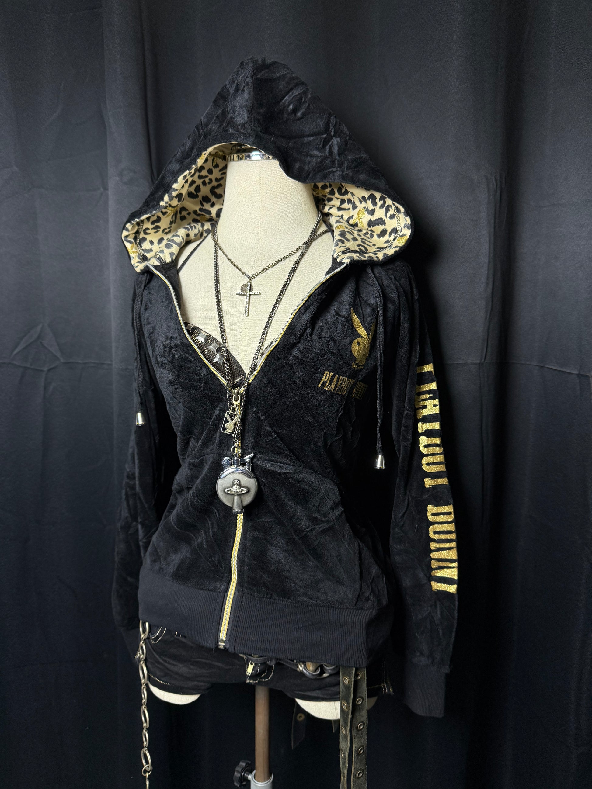 B2V- PLAYBOY HOODIE༒