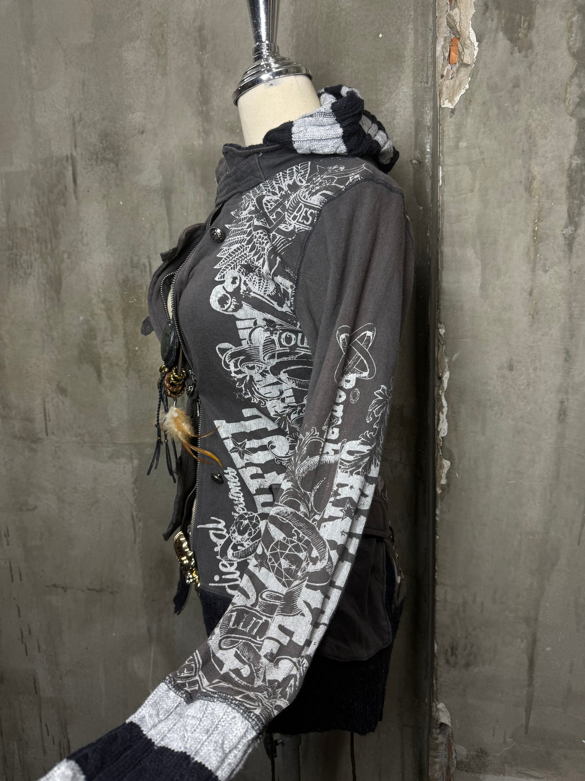 990926BAD2WEAR