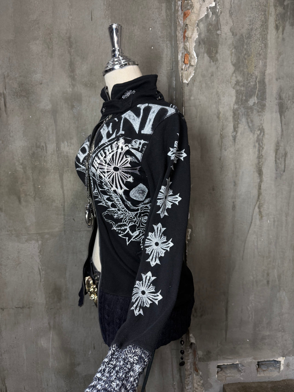 1010926BAD2WEAR