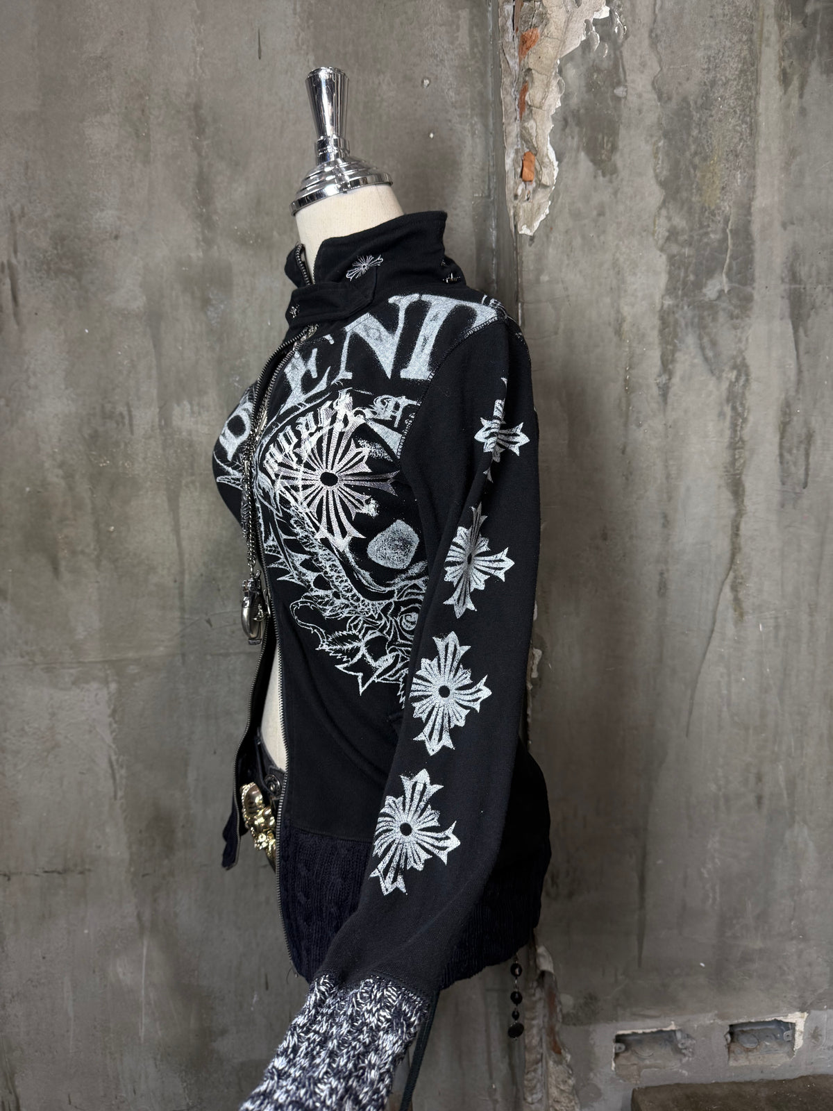 1010926BAD2WEAR