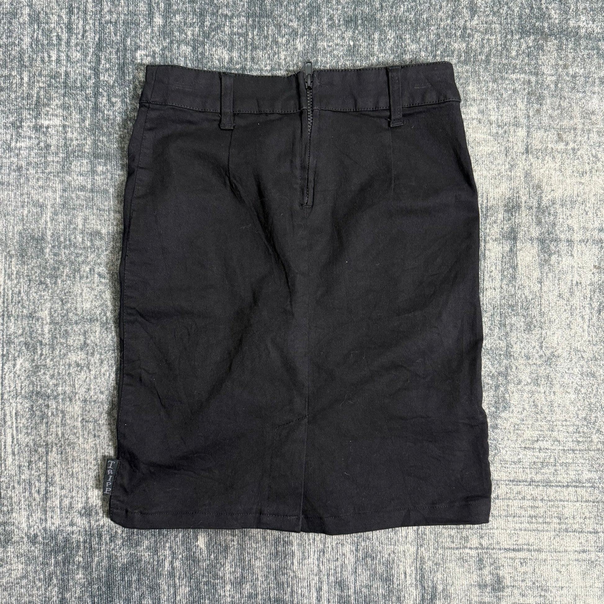 B2V-TRIPP NYC SHORT༒