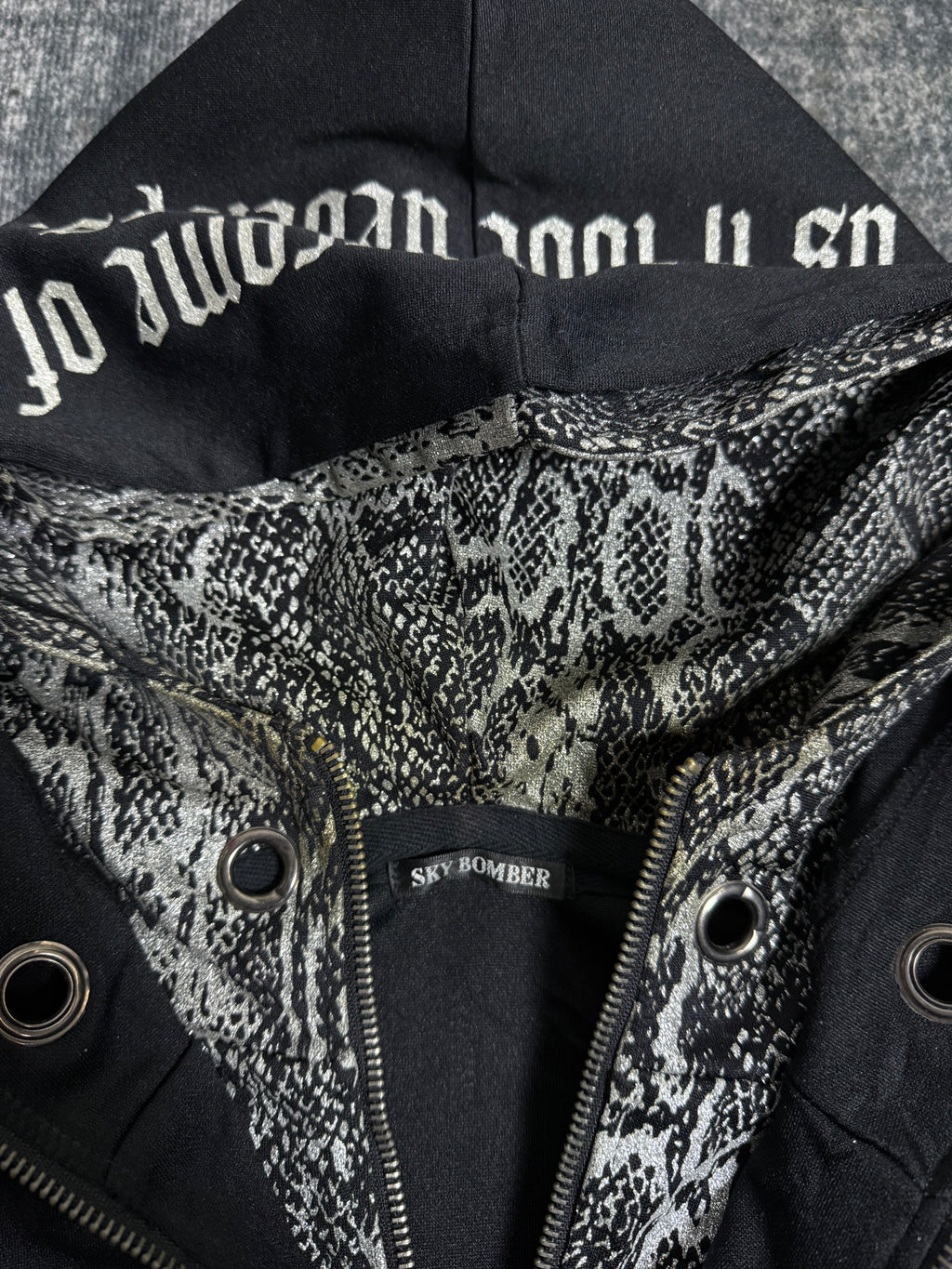 B2V-SKY BOMMER HOODIE༒