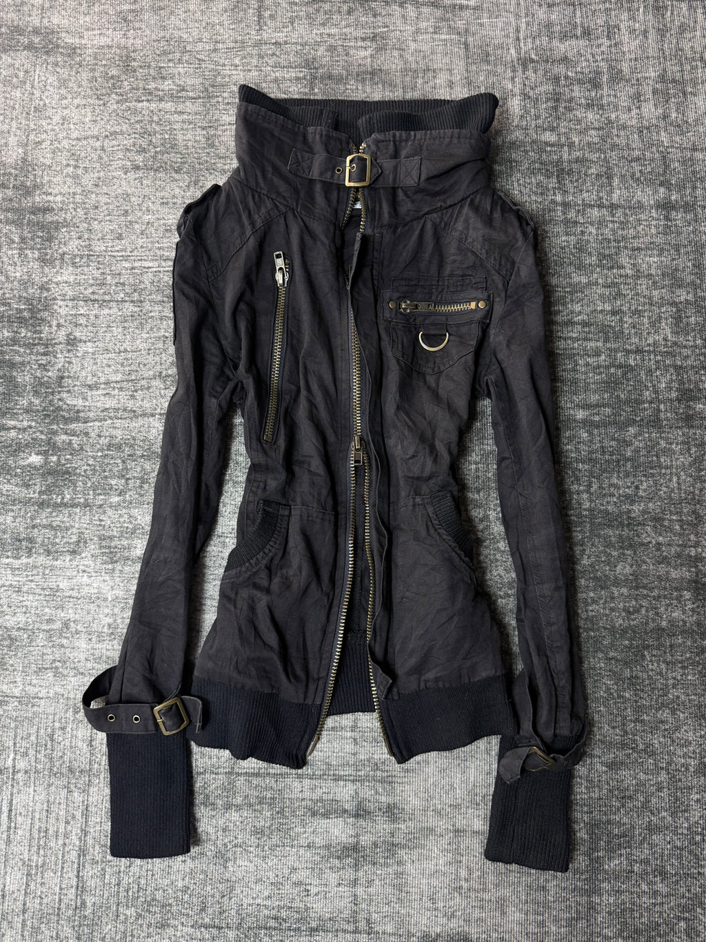 680826BAD2WEAR
