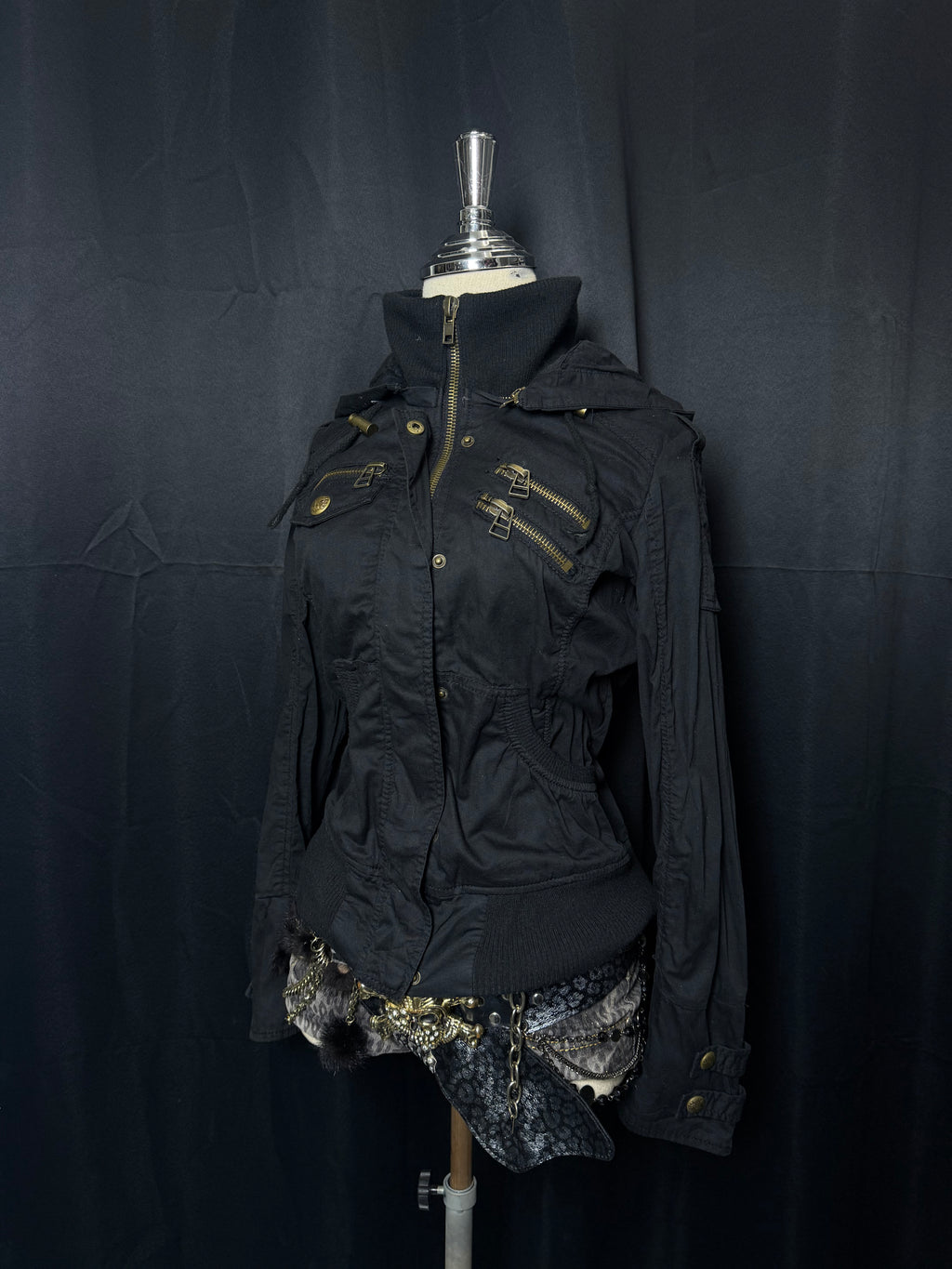 B2V- INGNI JACKET༒