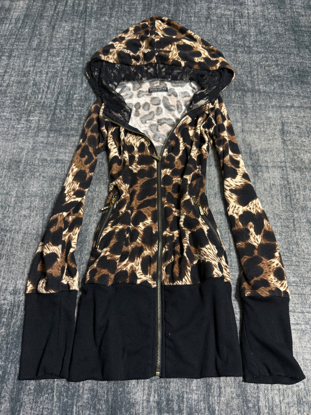 B2V-BODY JENE HOODIE༒