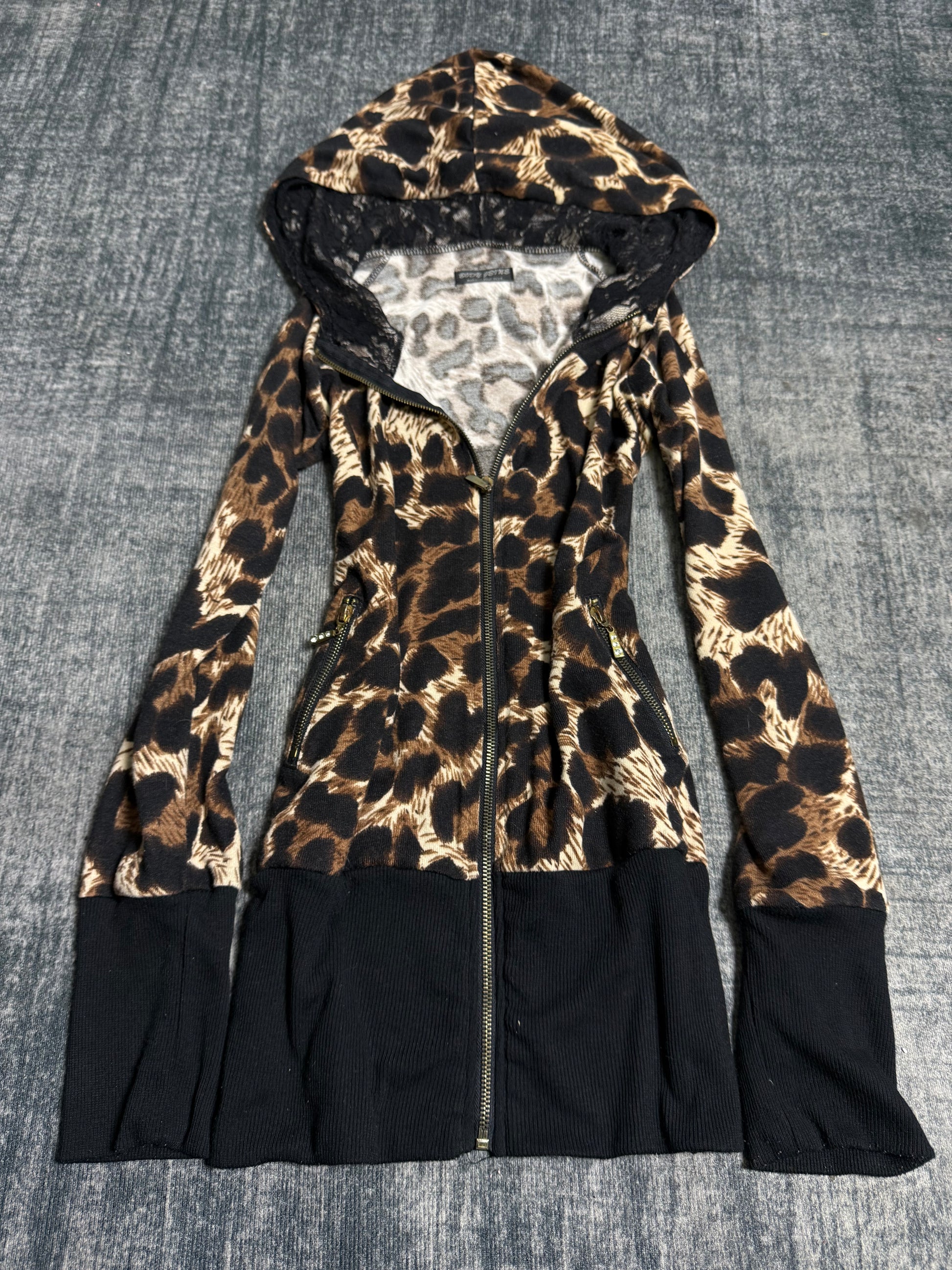 B2V-BODY JENE HOODIE༒