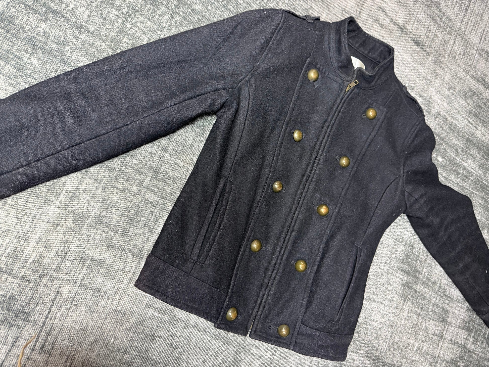 810826BAD2WEAR