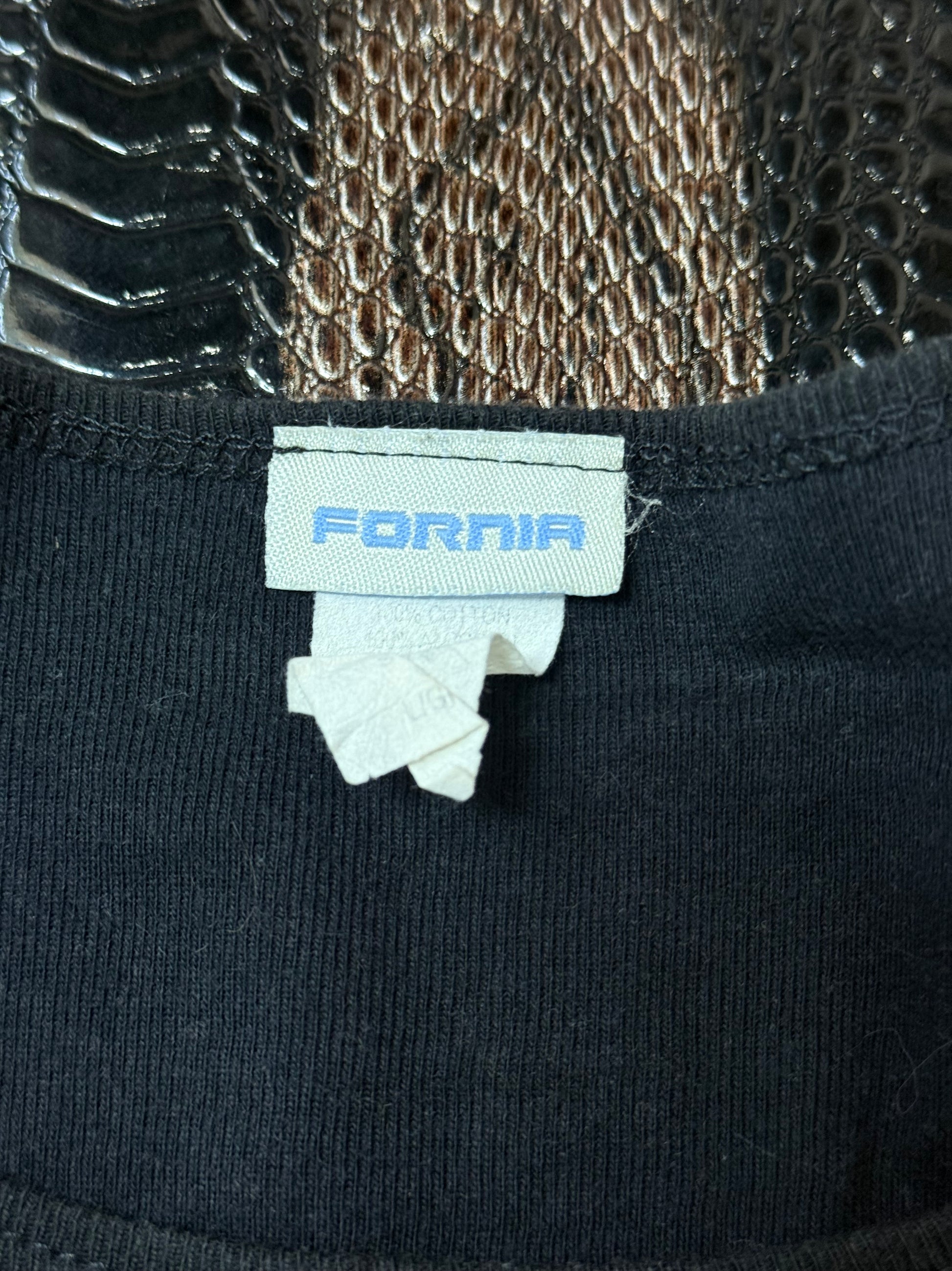 B2V FORNIA GRAPHIC T༒