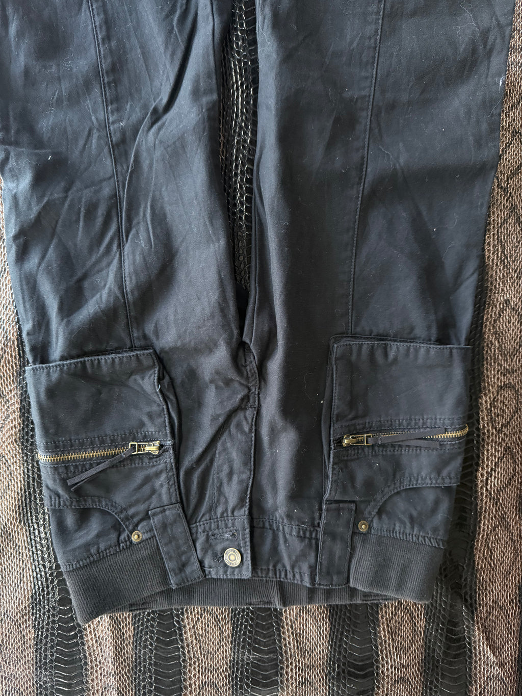 470626BAD2WEAR
