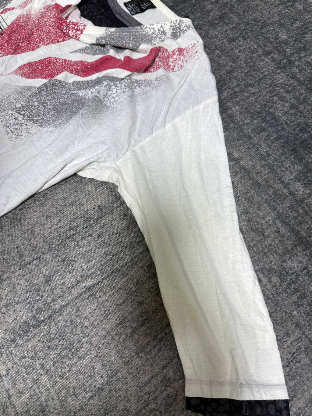 B2V- CLASH AHEAD SHIRT༒