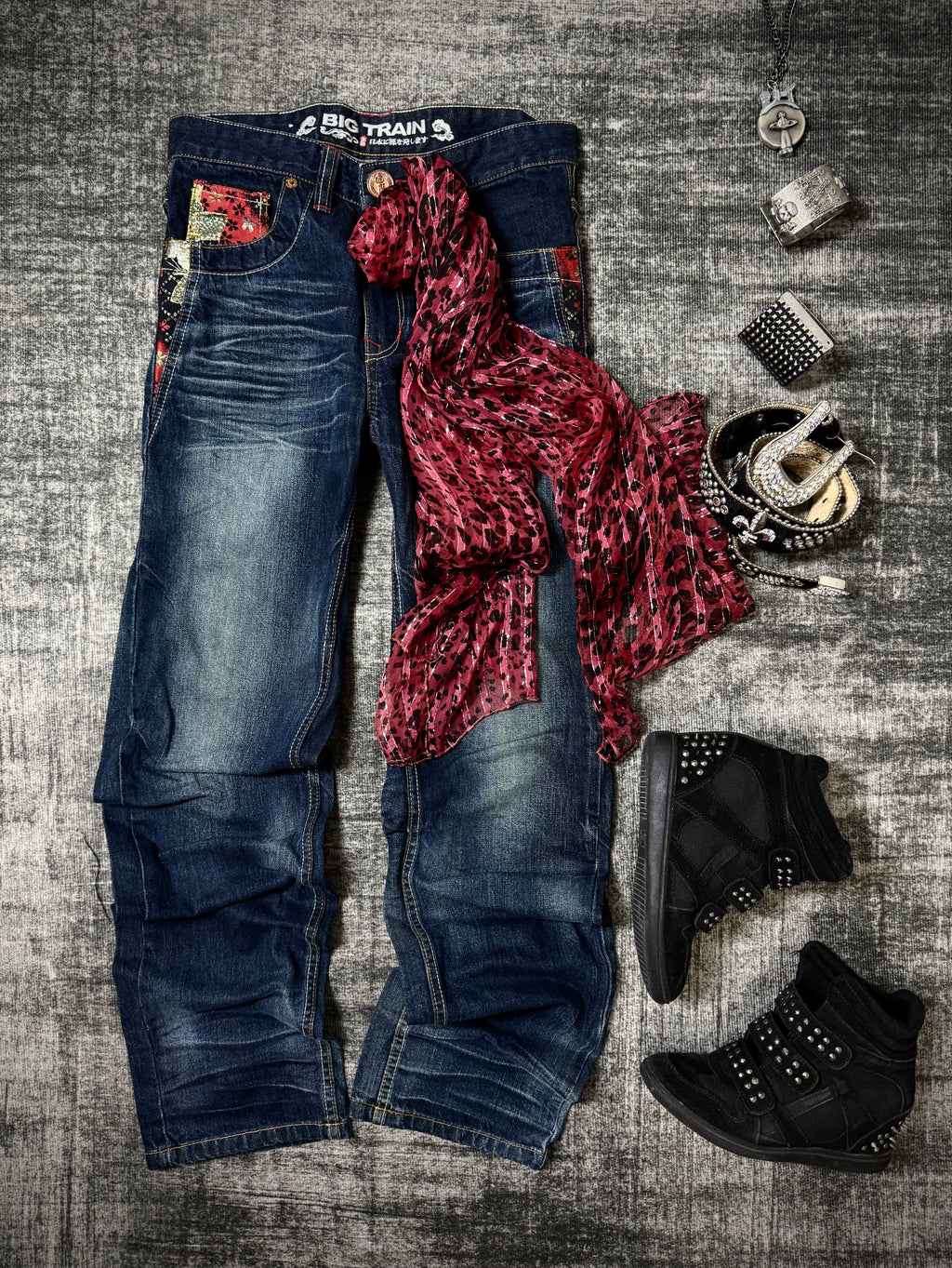 770926BAD2WEAR