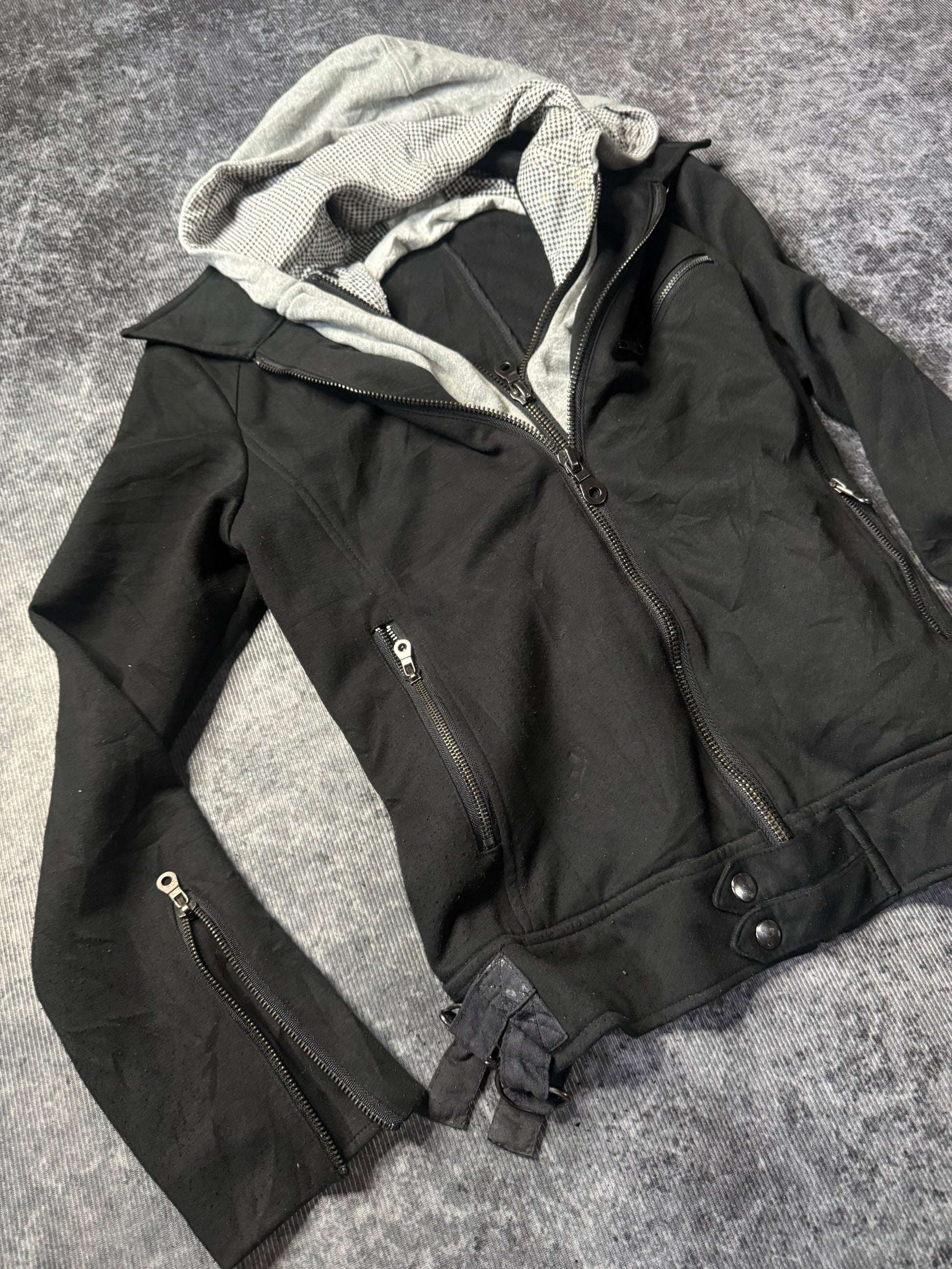 640726BAD2WEAR