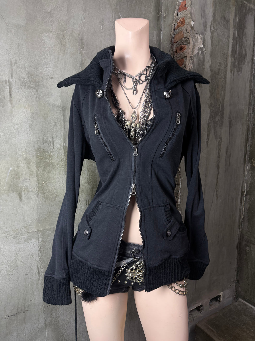 900826BAD2WEAR