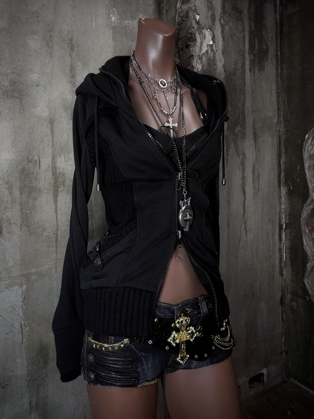 770826BAD2WEAR