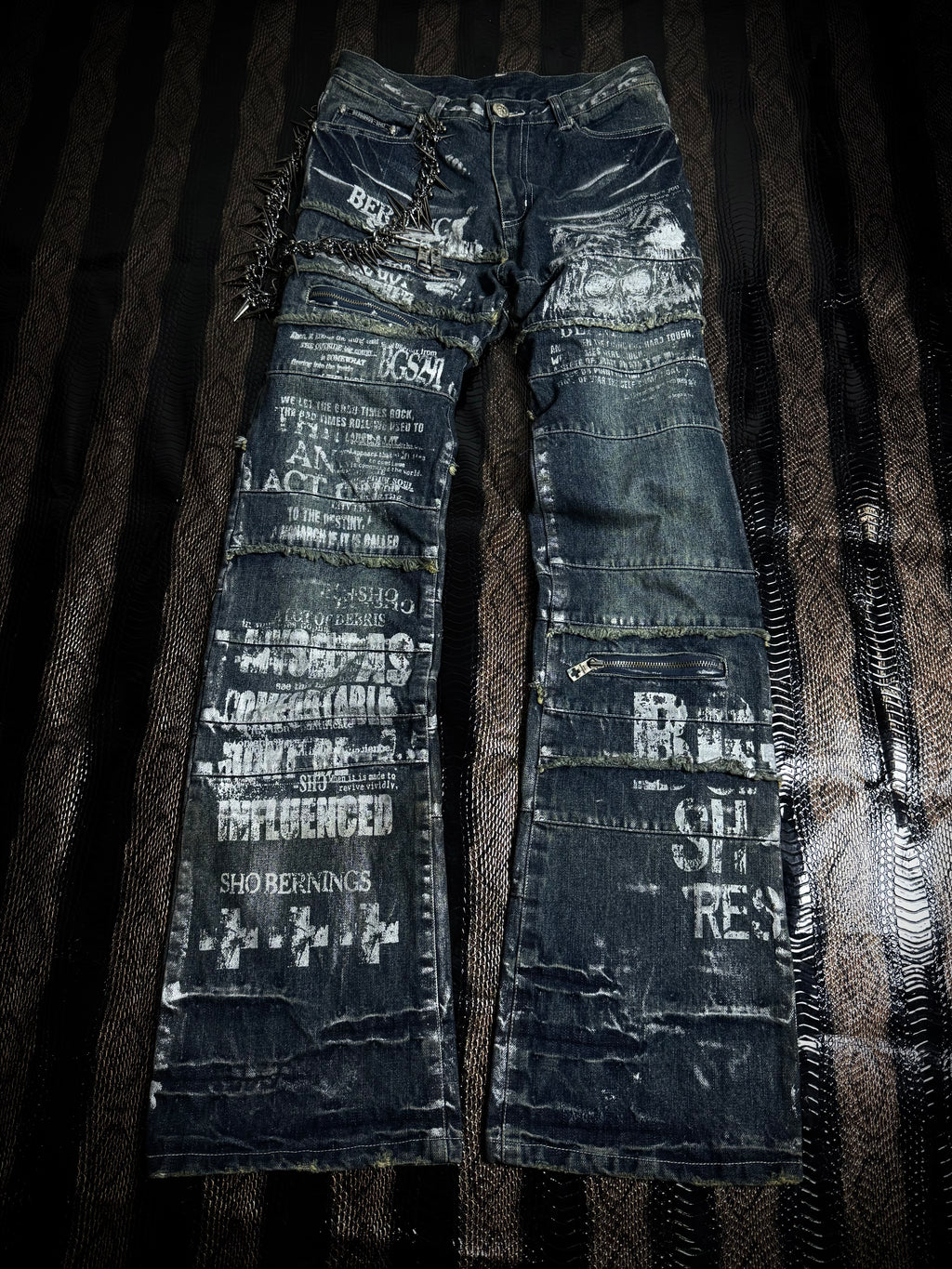 ༒BURNING SHO JEANS༒