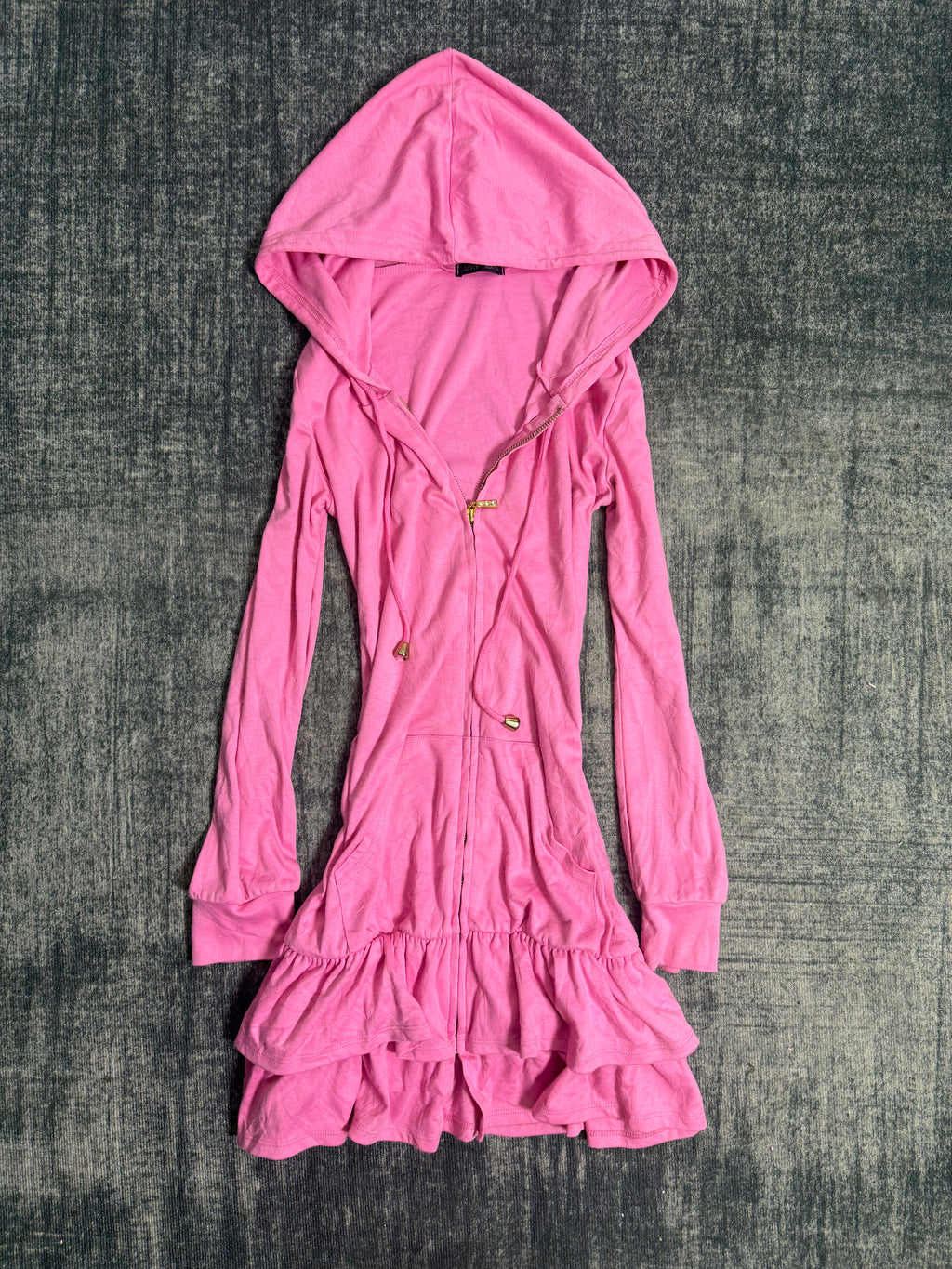 B2V- LIVING ALONE HOODIE༒