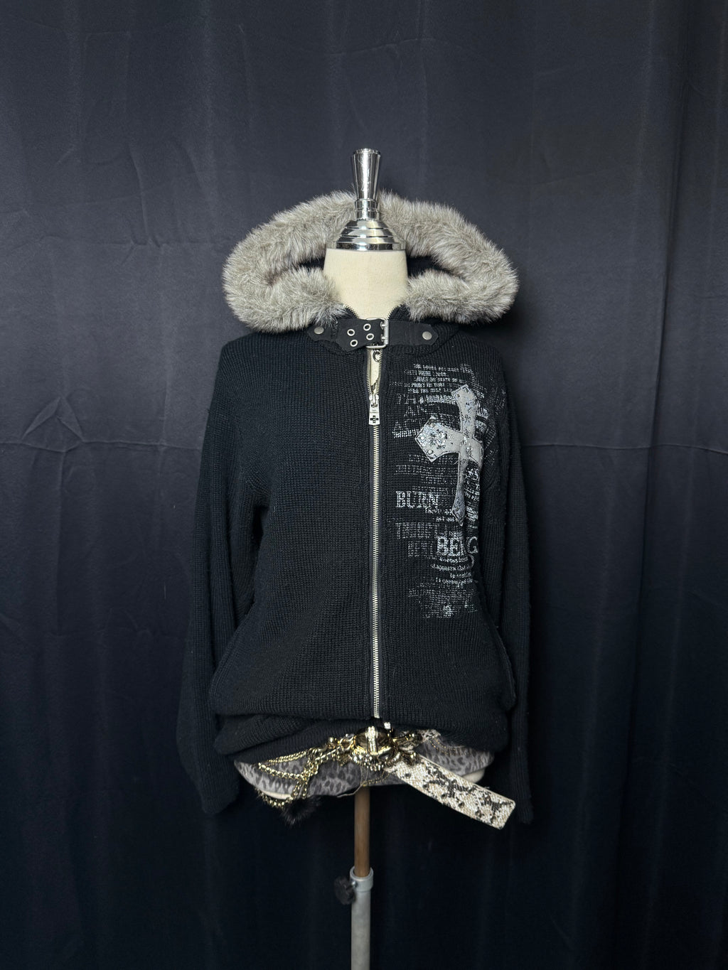 B2V-BERING SHO HOODIE ༒